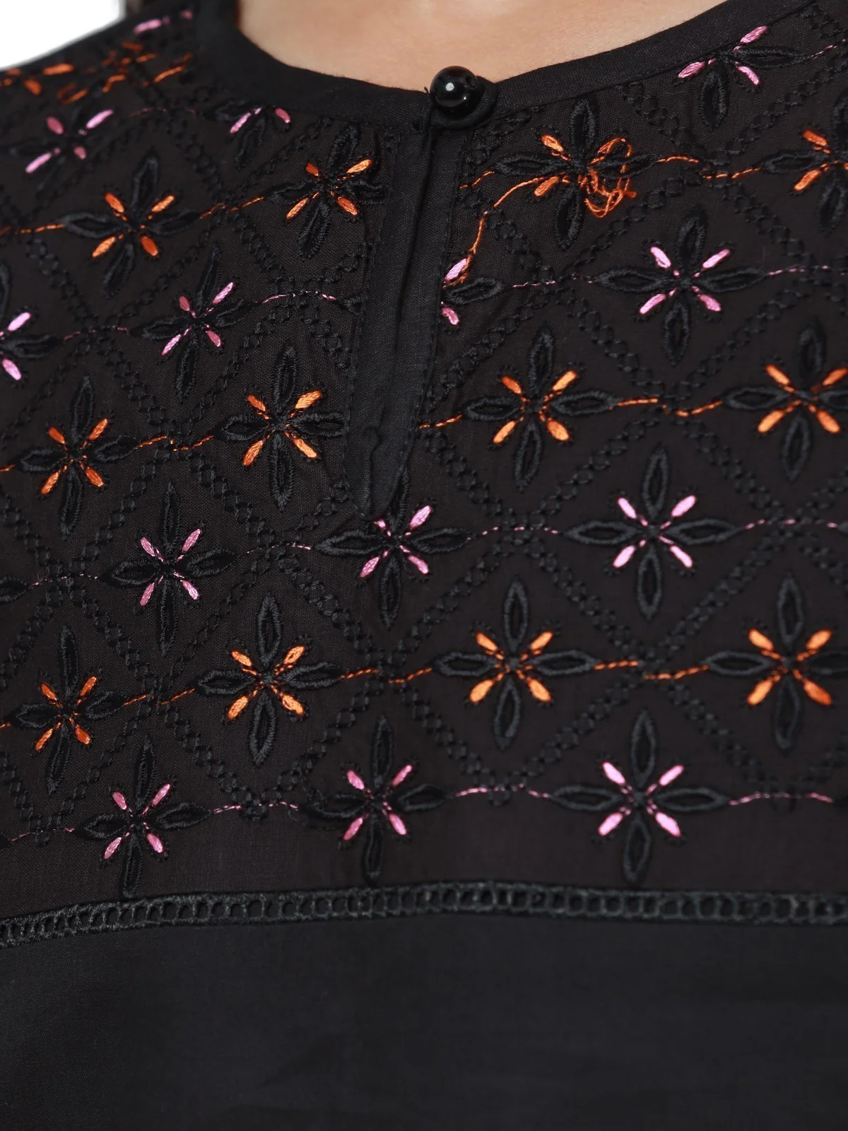 Embroidered Lawn Shirt Trouser - EGTKE22-70354 - Image 4