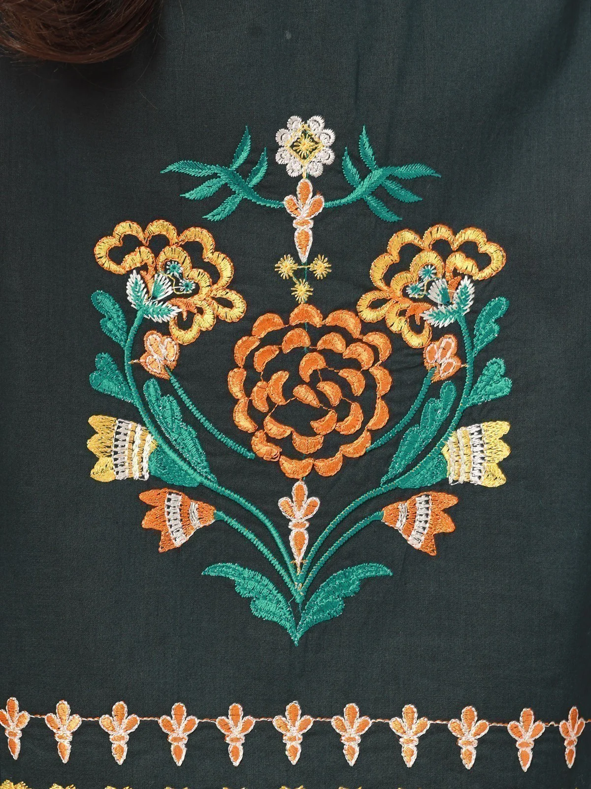 Embroidered Lawn Shirt Trouser - EGTKE22-70359 - Image 4