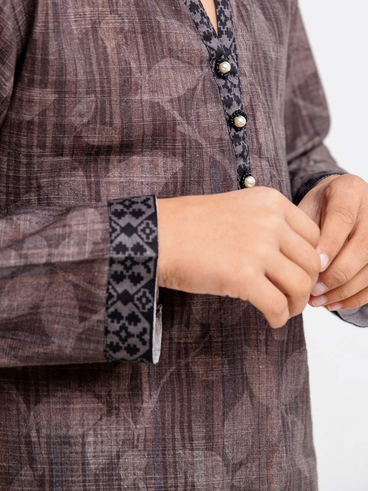 Printed Khaddar Shirt - EGTKP23-70581S - Image 5
