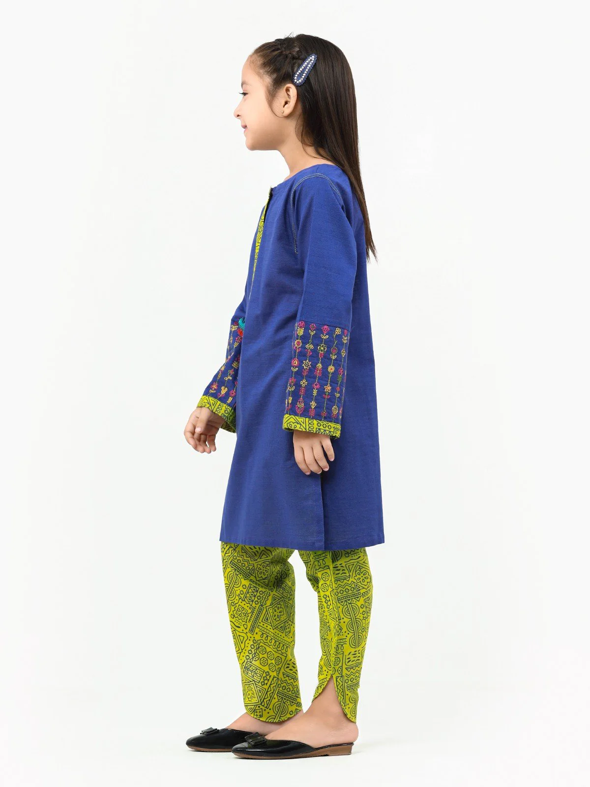 Embroidered Lawn Shirt Trouser - EGTKE22-70339 (2-Pcs) - Image 6