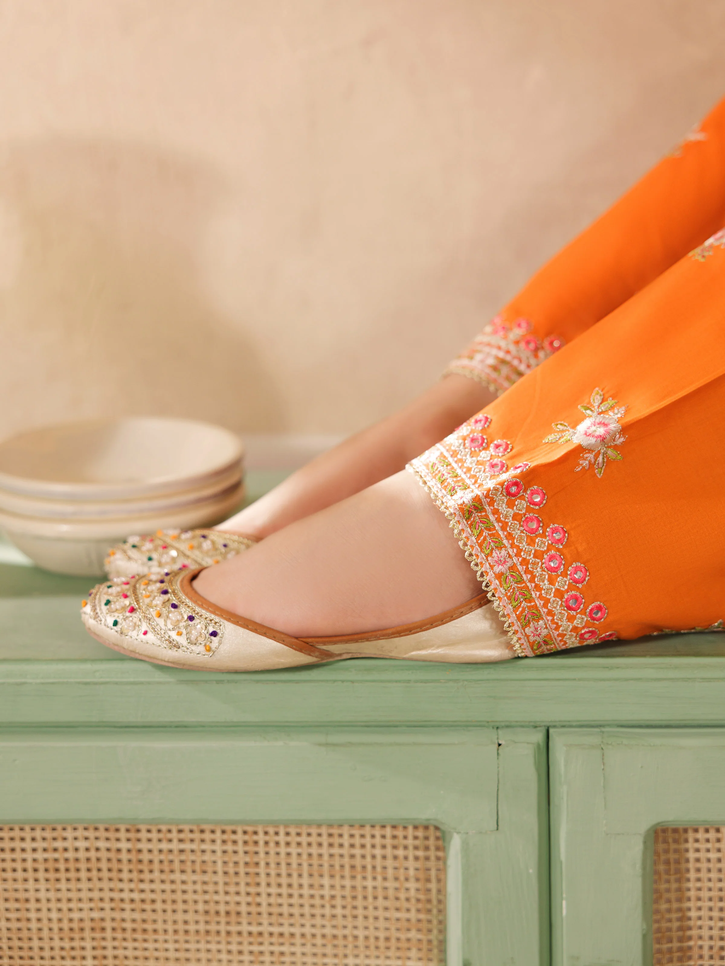 Embroidered Cambric Shirt Trouser - EGTKE5-70962ST - Image 4