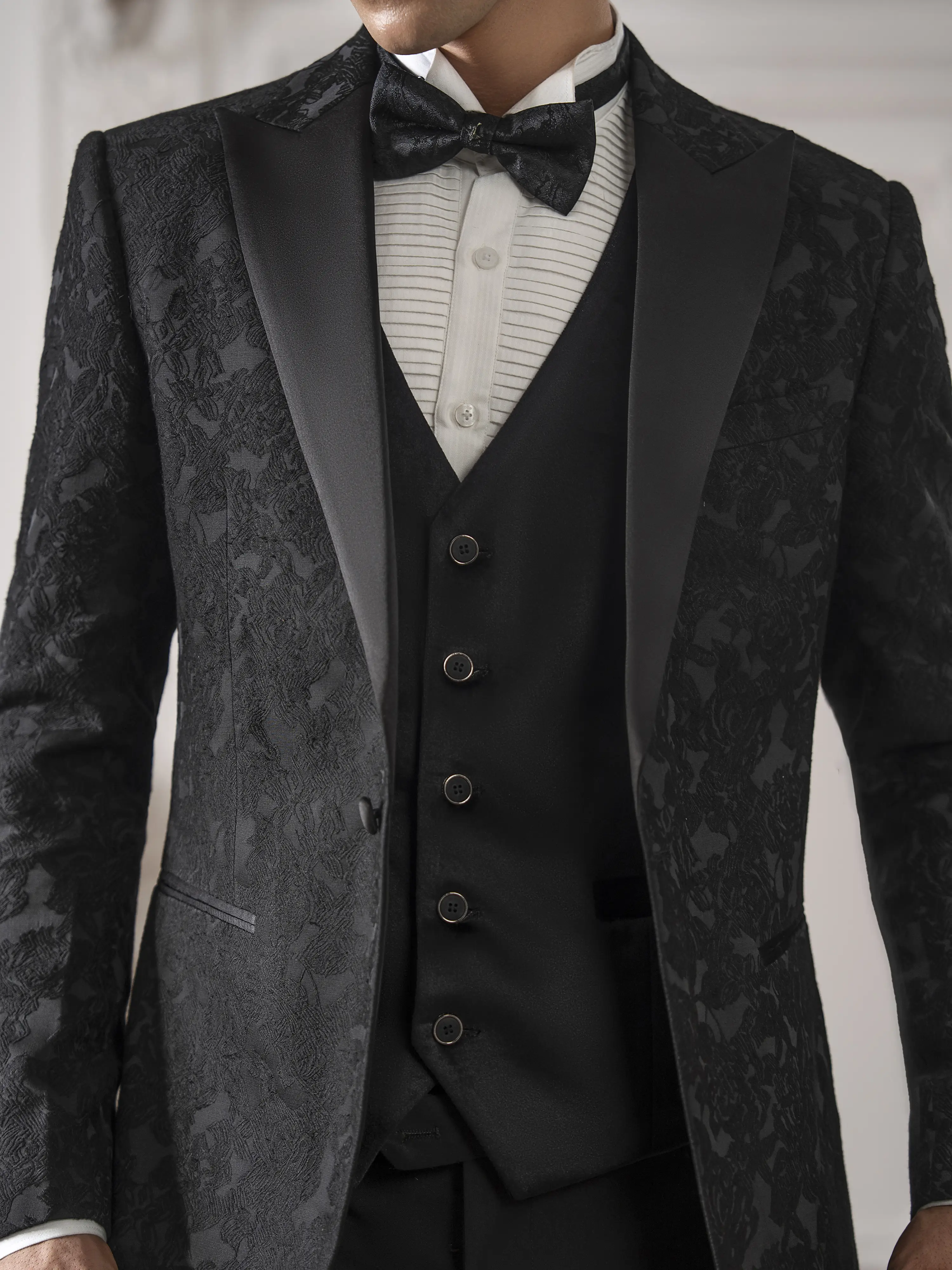 Peak Dinner Collar Tuxedo Suit - ECMTCPT5-1009 - Image 3