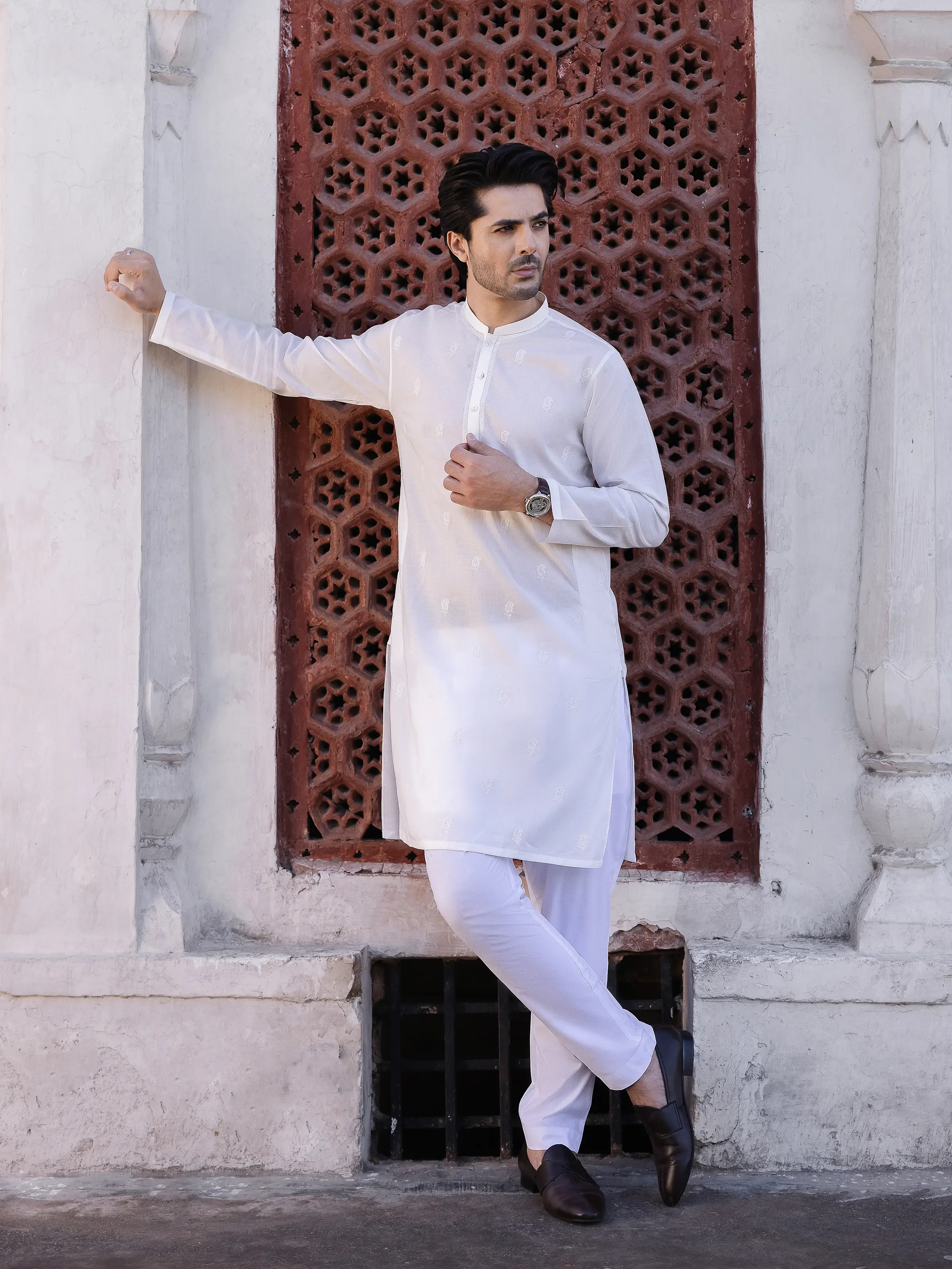 Embroidered Cotton Kurta - EMTK25S-99489 - Image 4