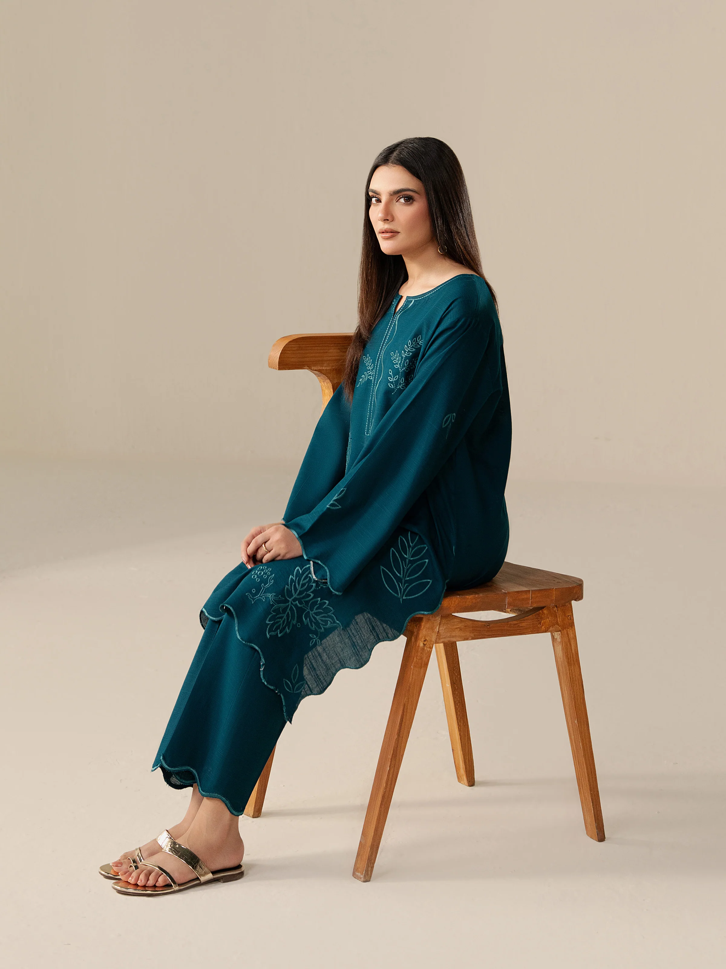 Embroidered Khaddar Shirt Trouser - EWTKED5-84004ST - Image 4