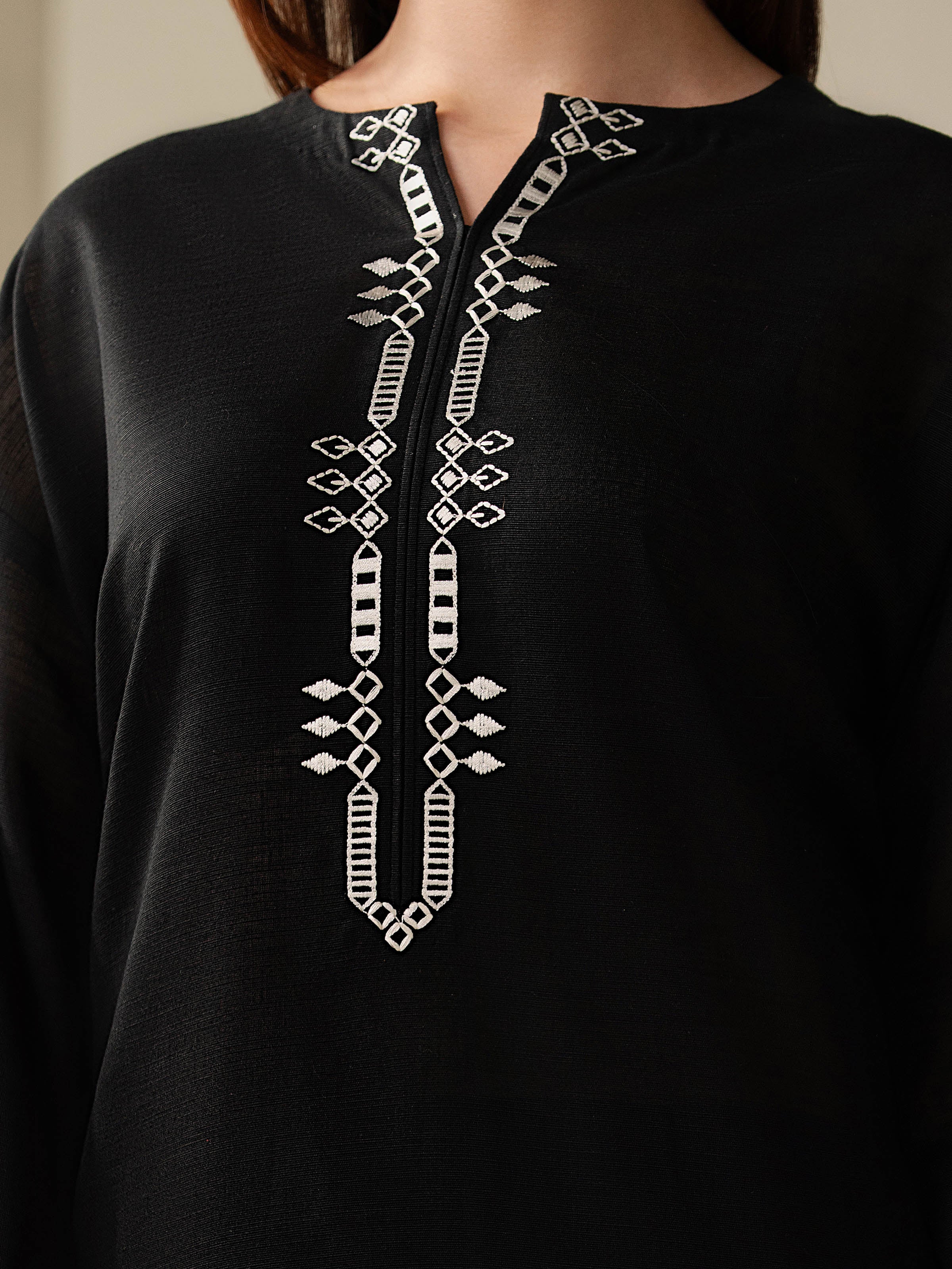 Embroidered Khaddar Co-Ord Set - EWTKED5-84009ST - Image 3