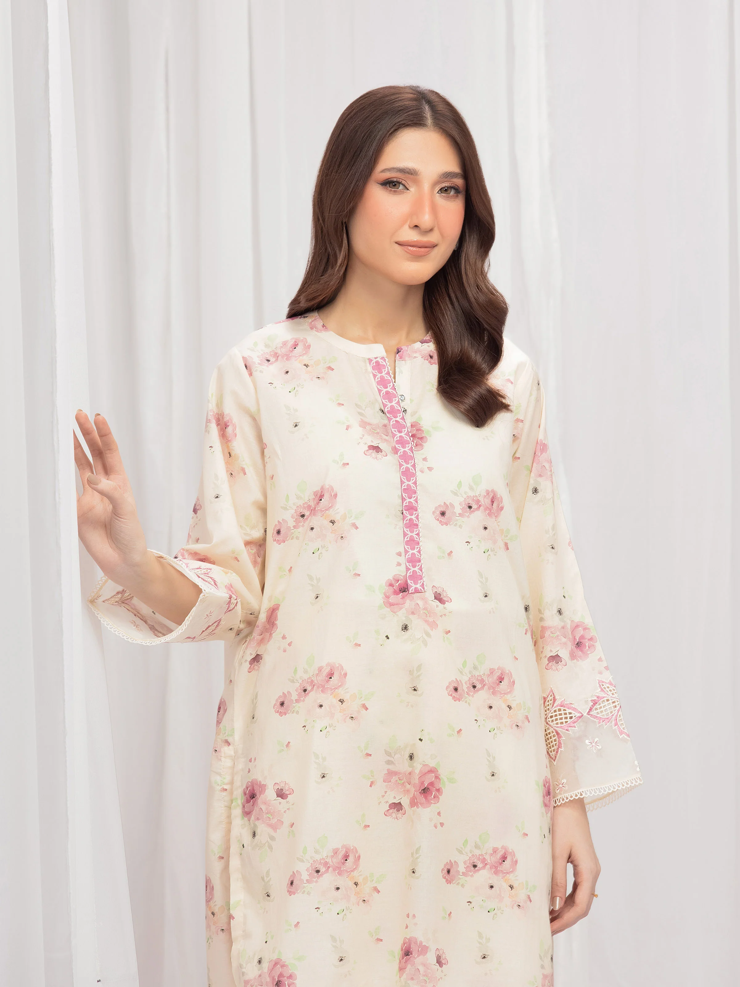 Embroidered Lawn Co-Ord Set - EWTKE5-81904ST - Image 2