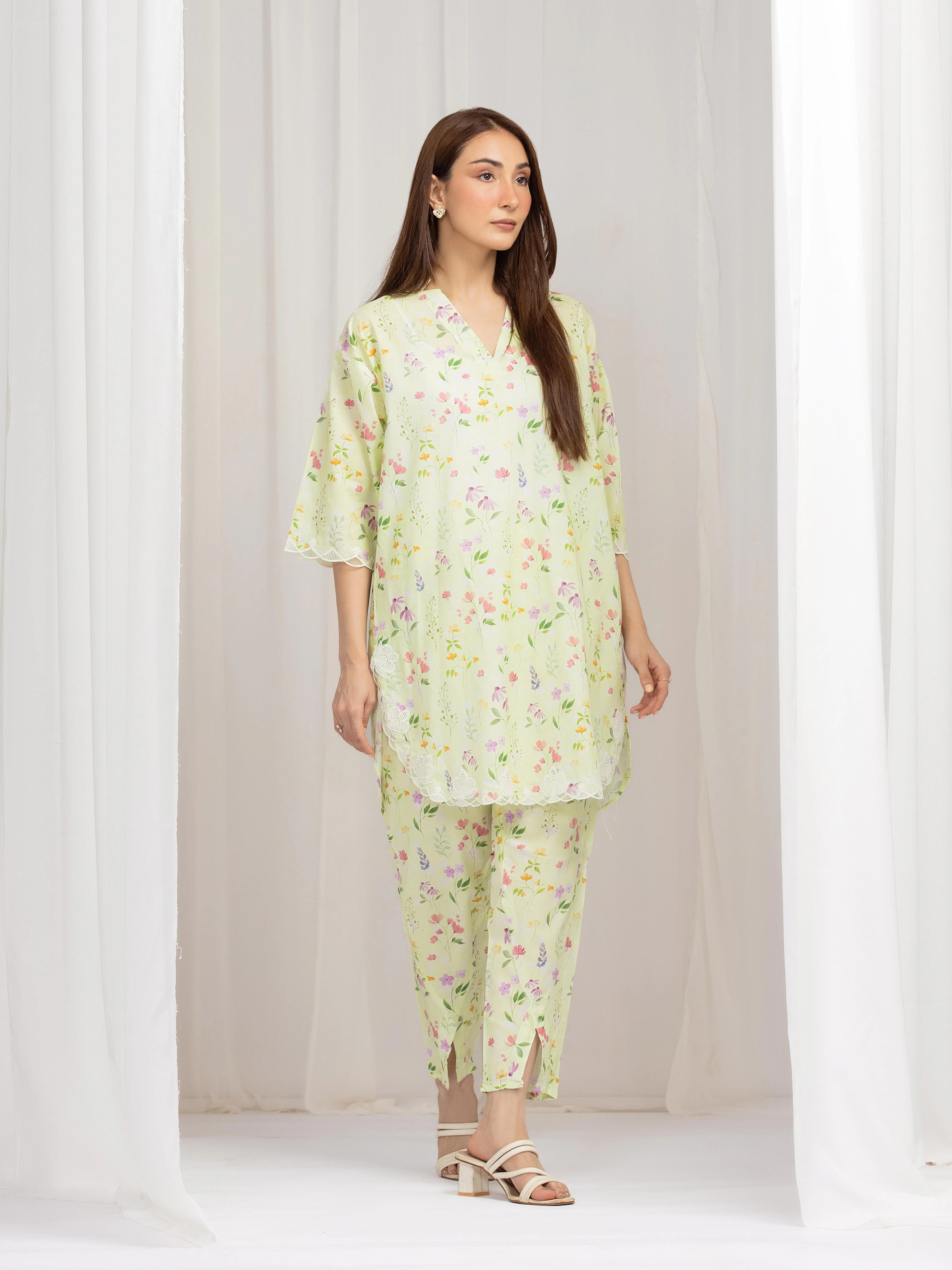 Embroidered Lawn Co-Ord Set - EWTKE5-81905ST
