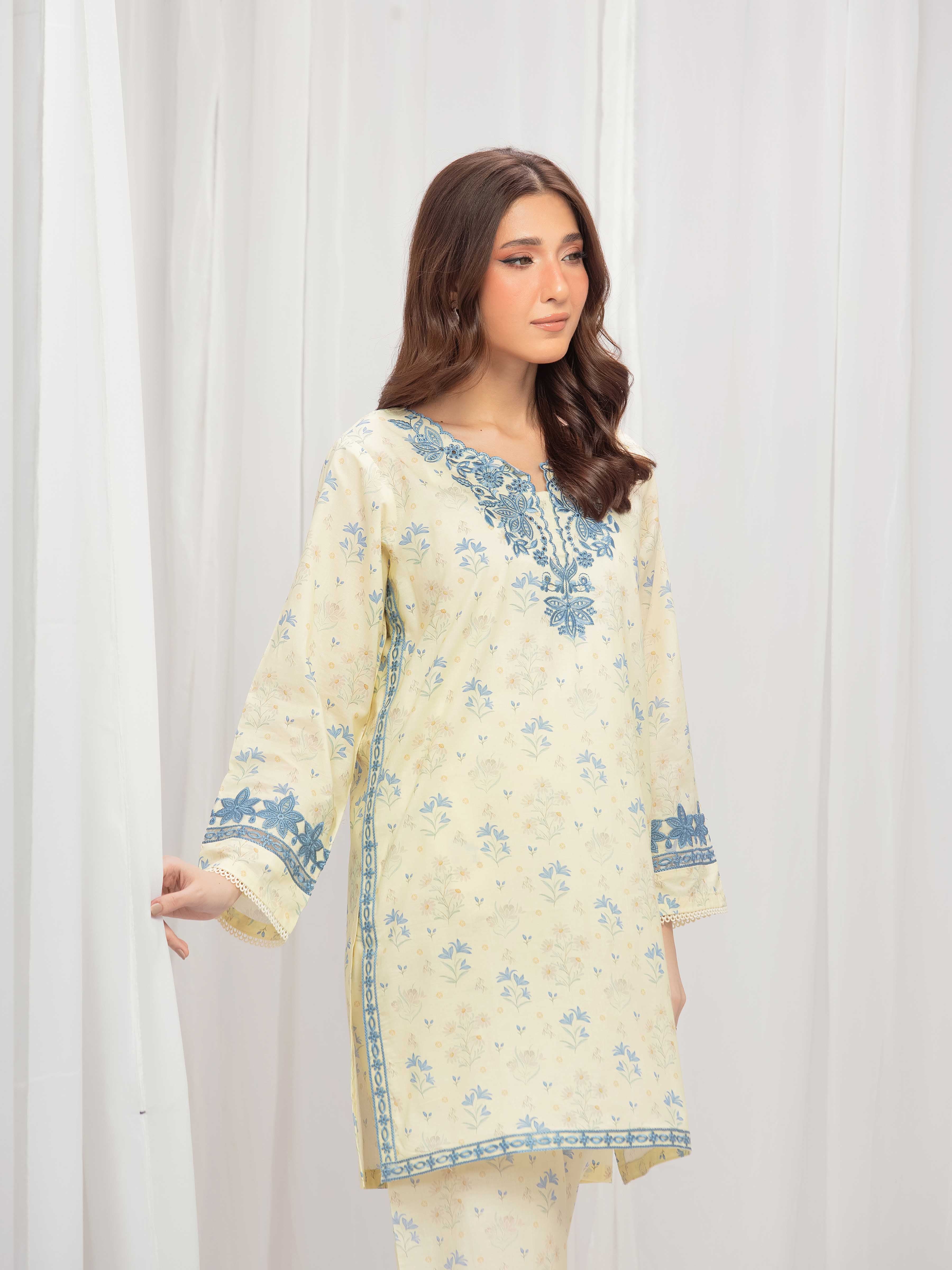 Embroidered Lawn Co-Ord Set - EWTKE5-81909ST - Image 5