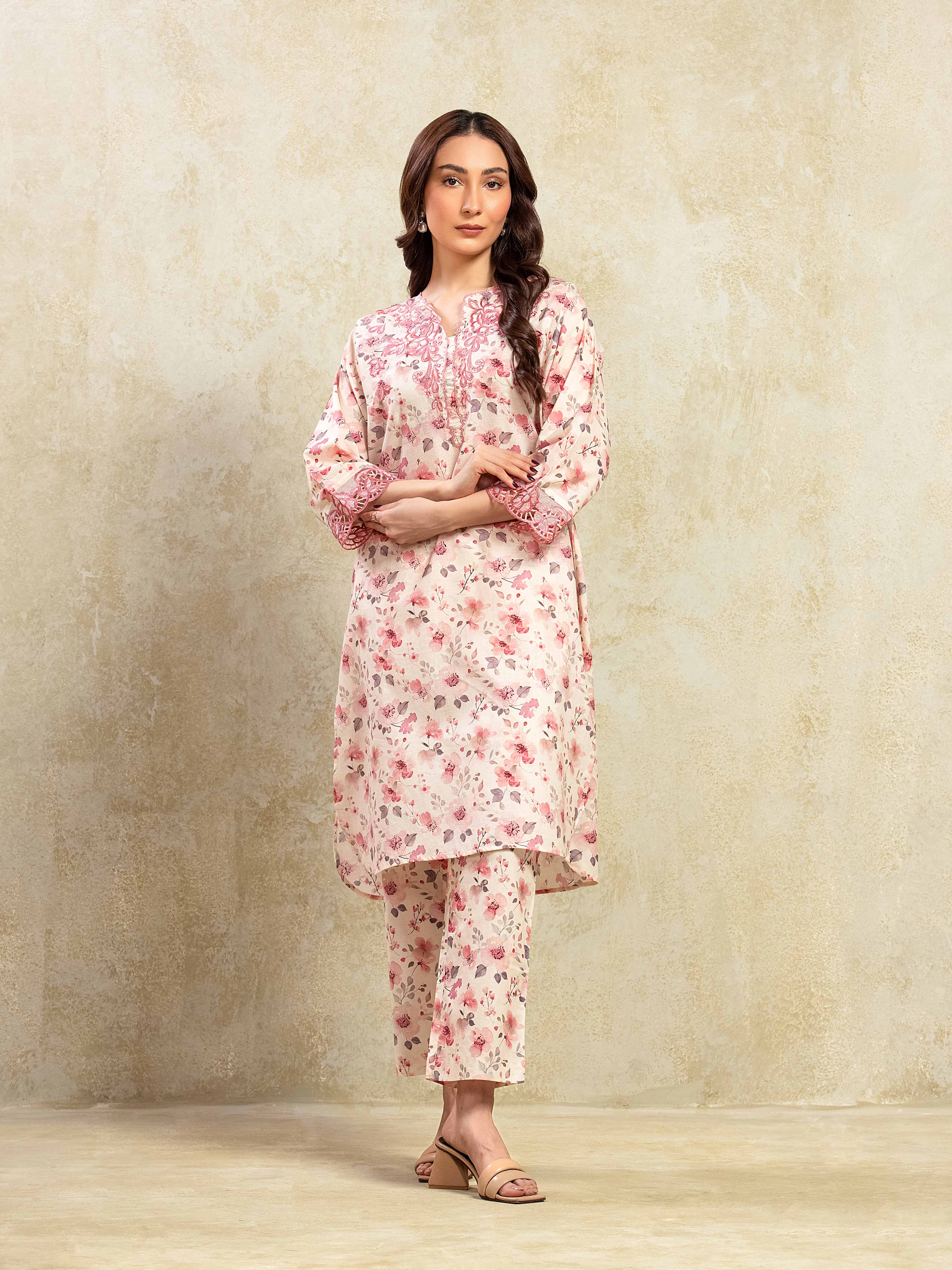 Embroidered Lawn Co-Ord Set - EWTKE5-82392ST