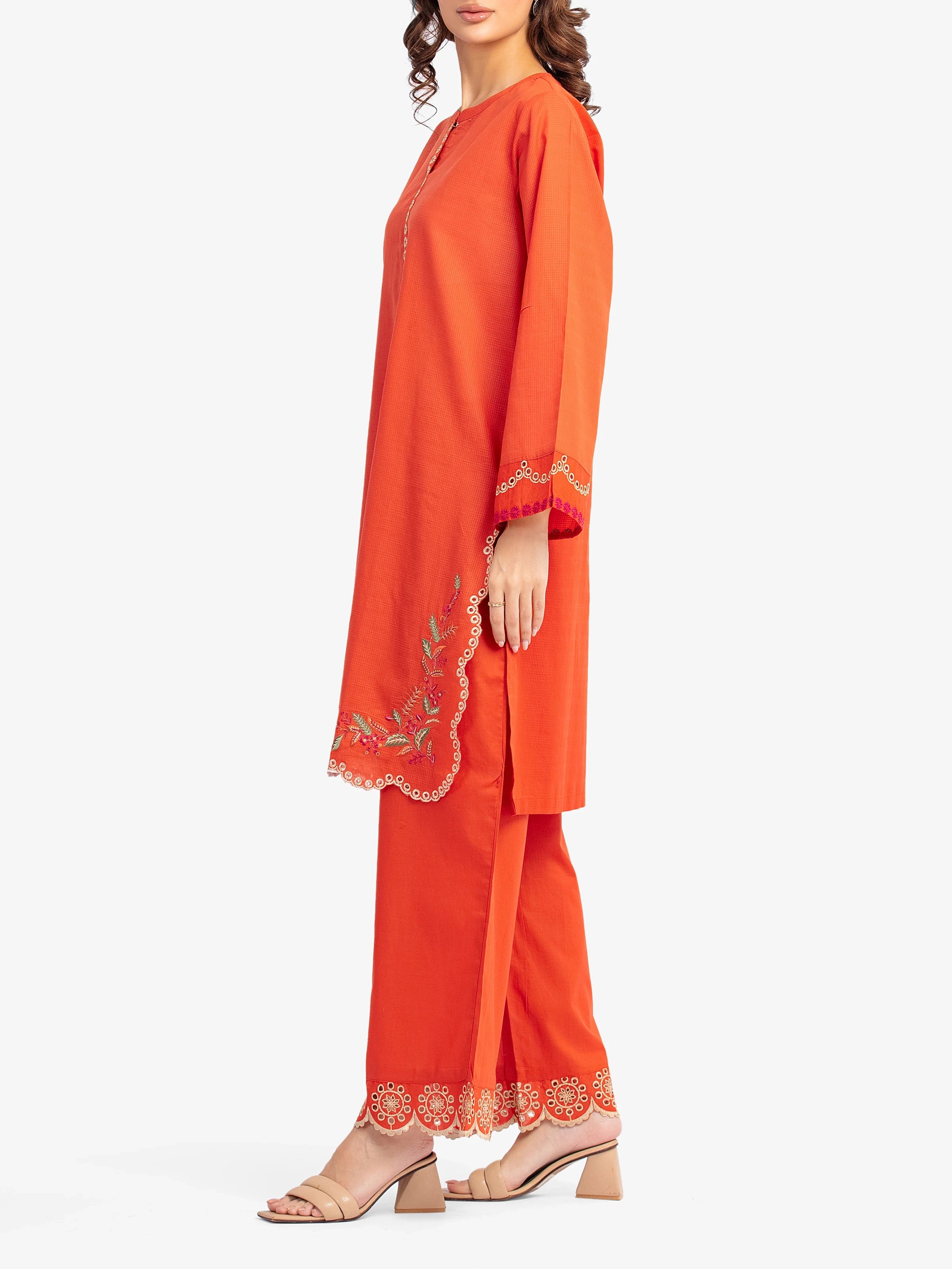 Embroidered Lawn Slub Shirt Trouser - EWTKE5-82104ST - Image 5
