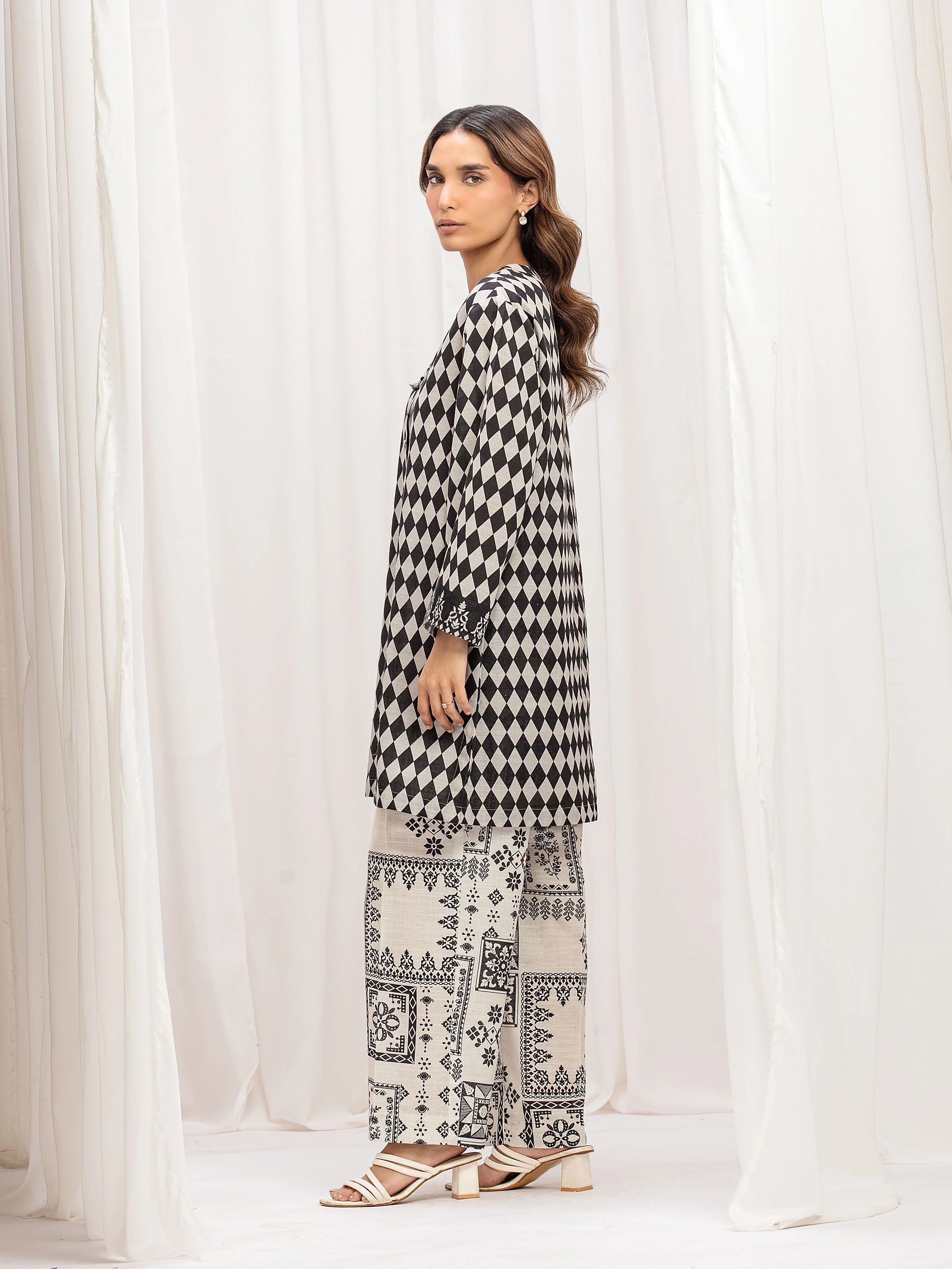 Printed Khaddar Co-Ord Set - EWTKP5-84026ST - Image 5