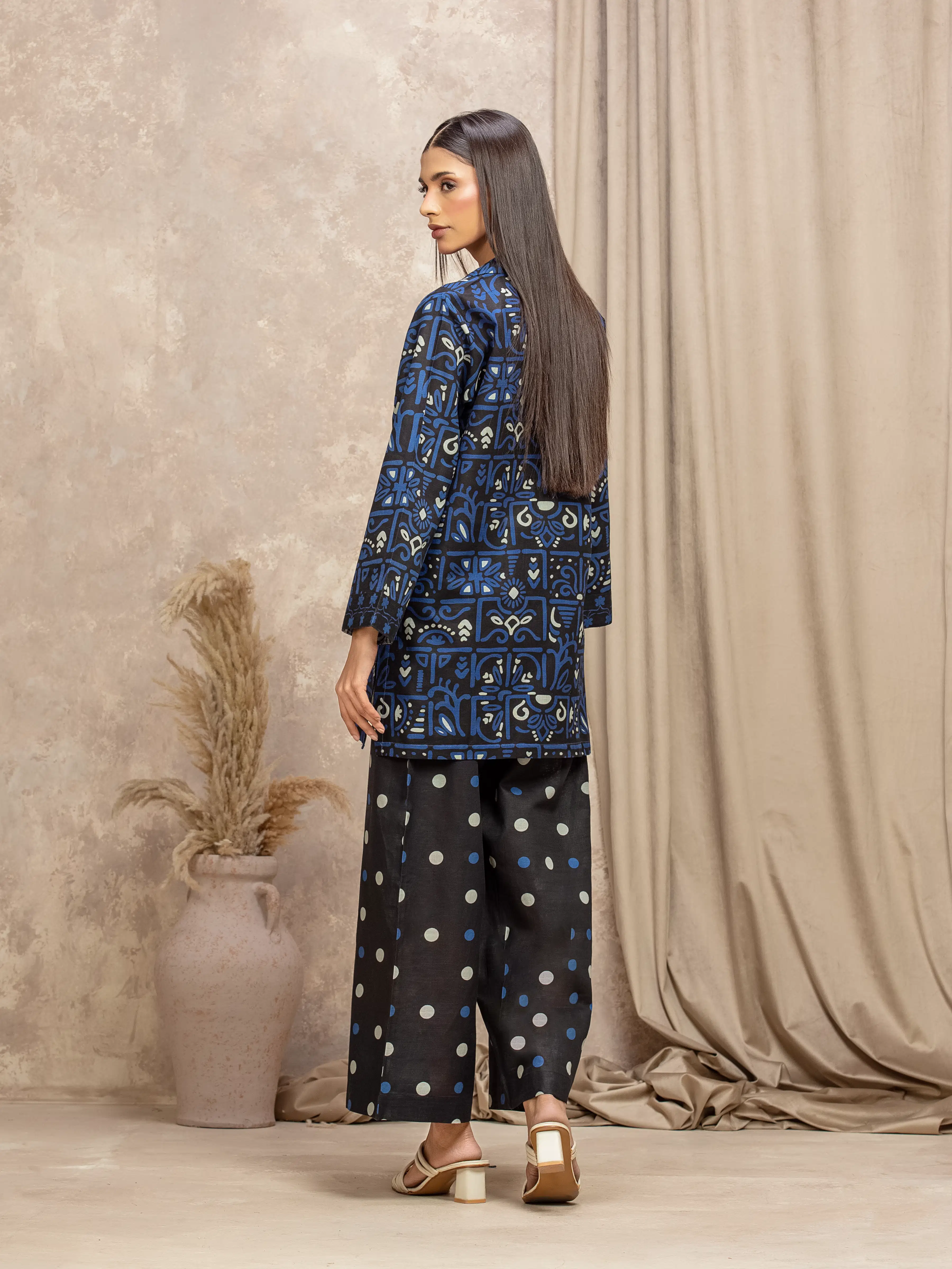 Printed Khaddar Co-Ord Set - EWTKP5-84038ST - Image 5