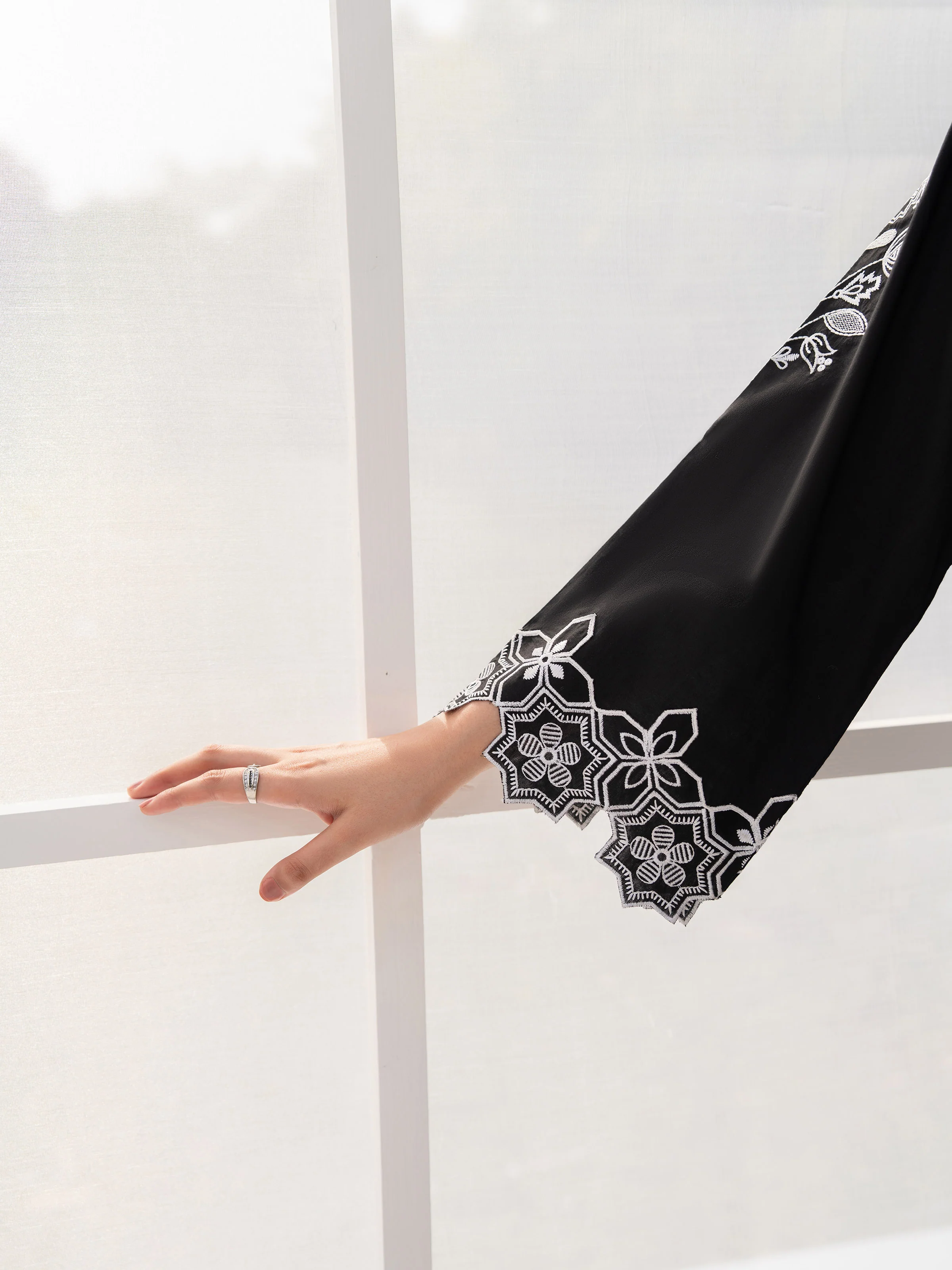 Embroidered Cambric Suit - EWTKE5-81094-3P - Image 8