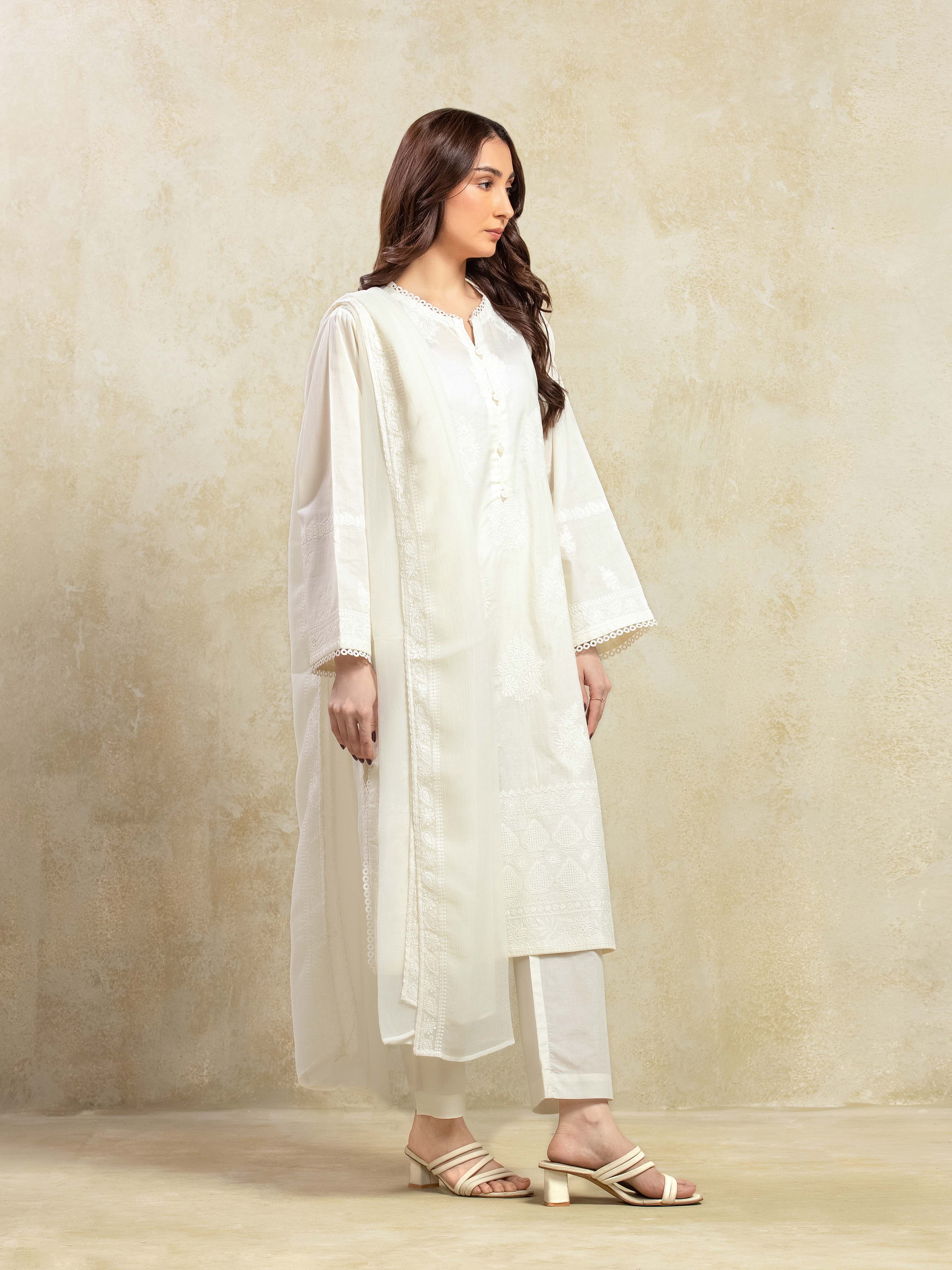 Embroidered Cambric Suit - EWTKE5-81098-3P - Image 5