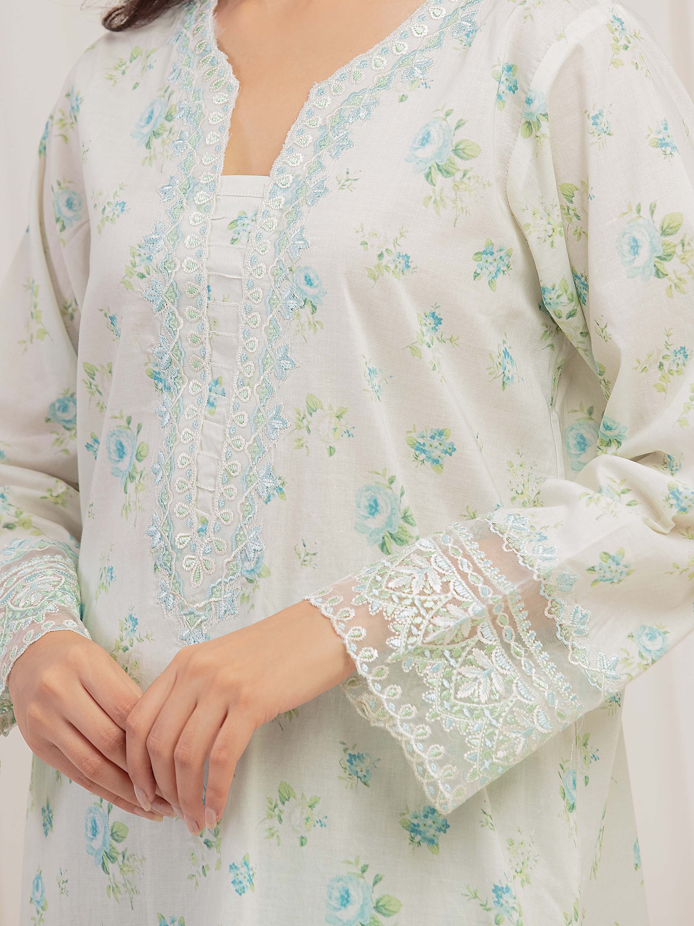 Embroidered Cambric Suit - EWTKE5-81730-3P - Image 5