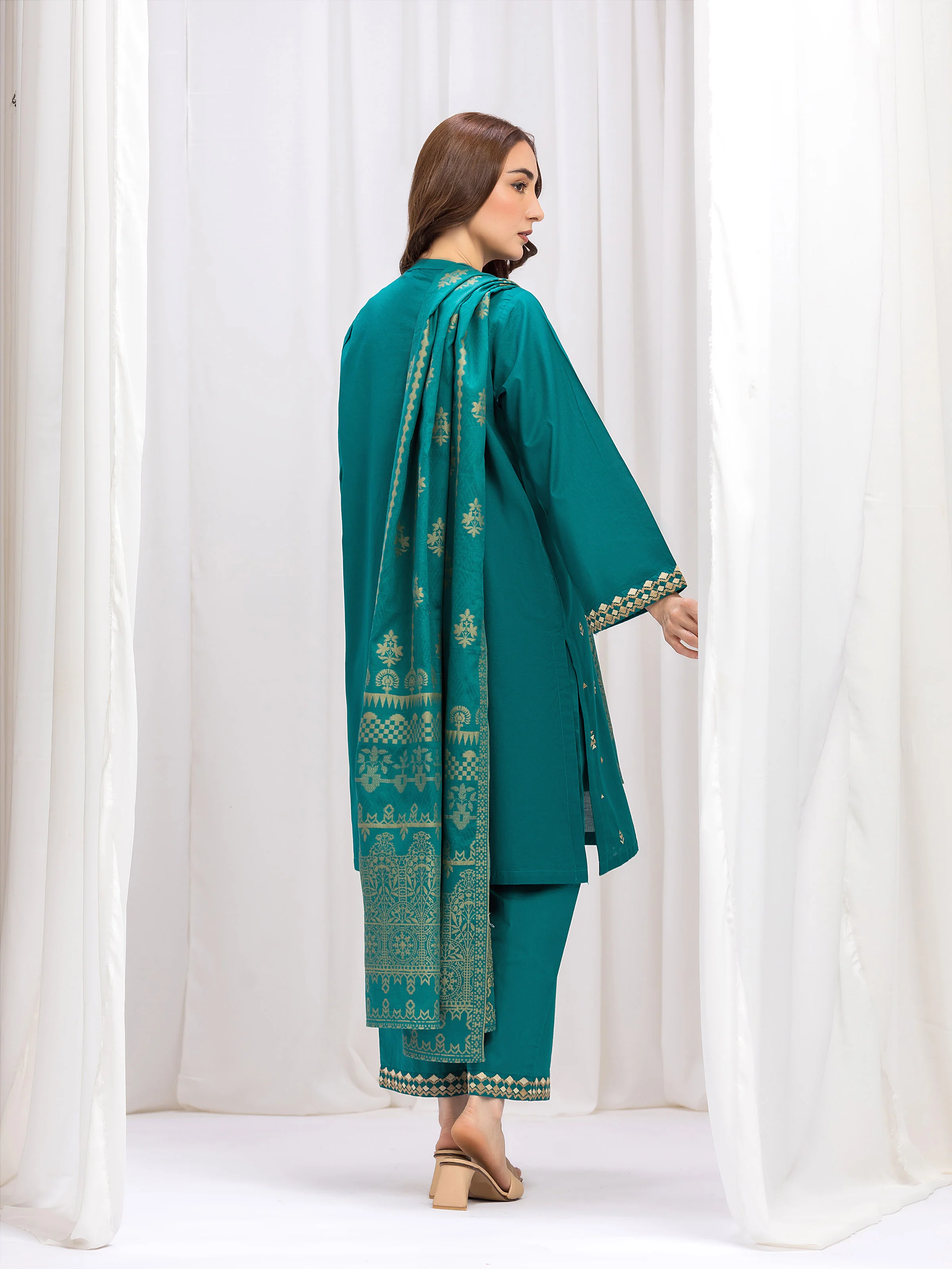 Embroidered Cambric Suit - EWTKE5-85003-3P - Image 4