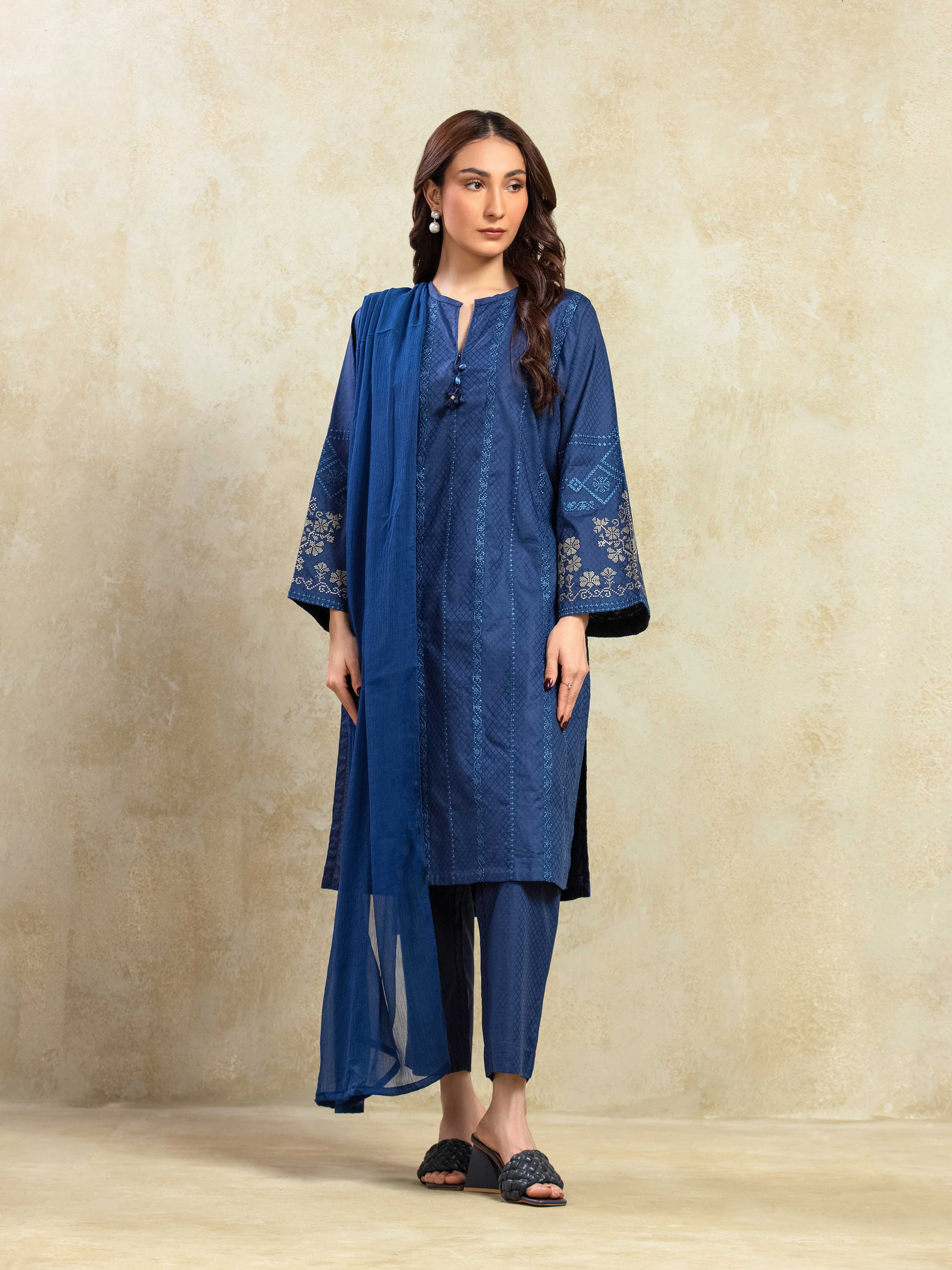 Embroidered Dobby Suit - EWTKE5-81437-3P
