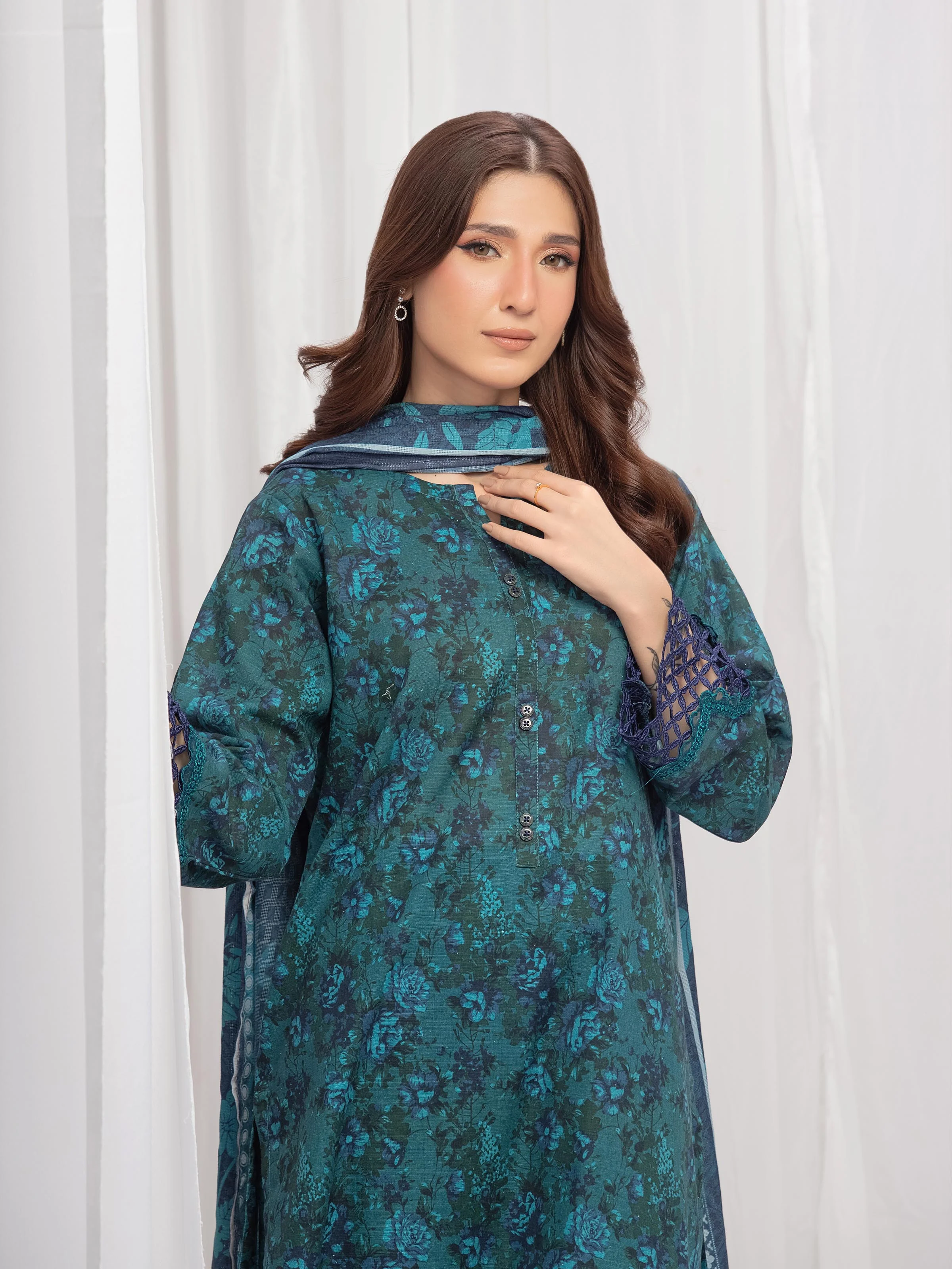 Printed Khaddar Suit - EWTKE24-81538-3P - Image 2