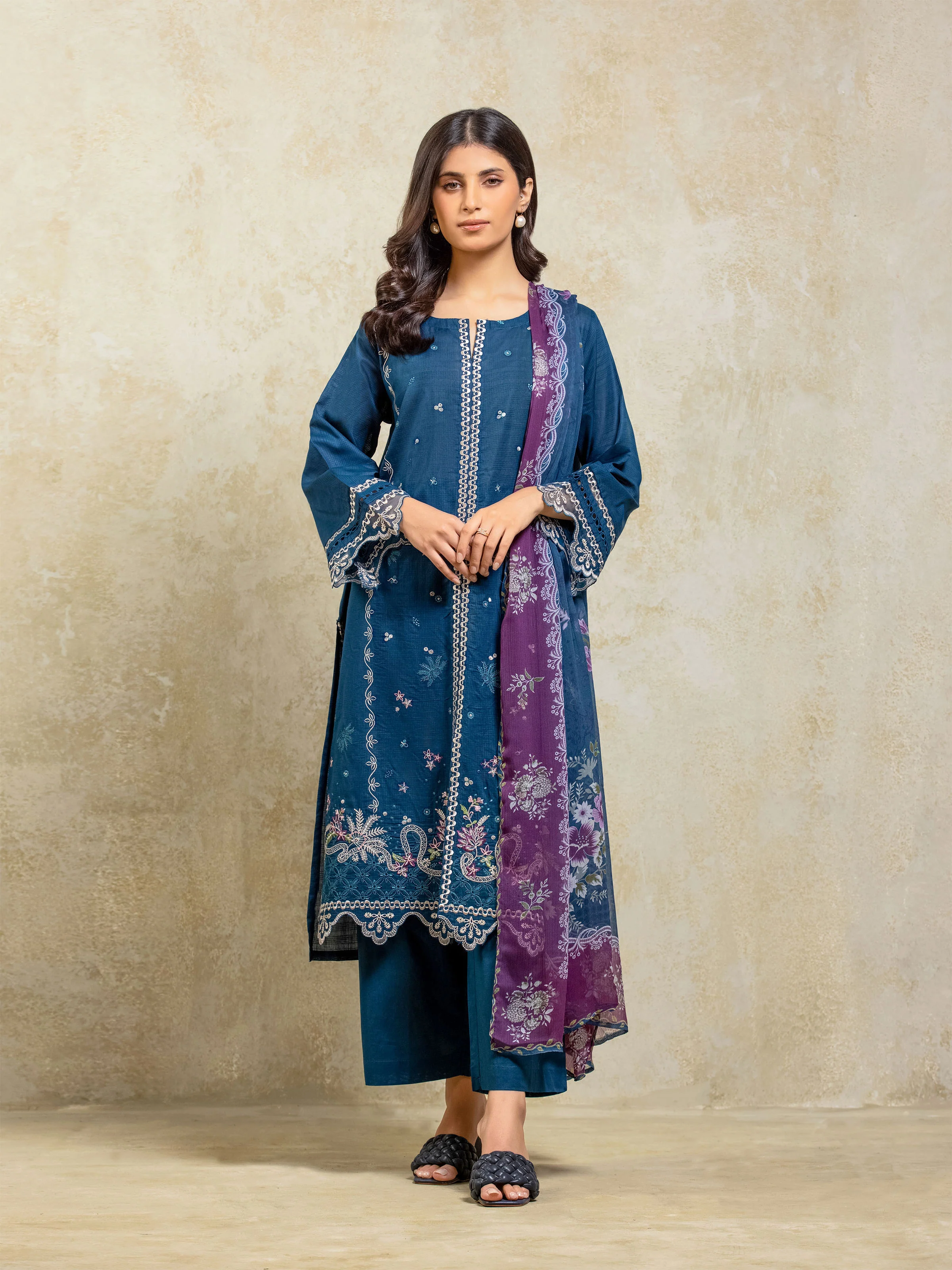 Embroidered Lawn Slub Suit - EWTKE5-82107-3P