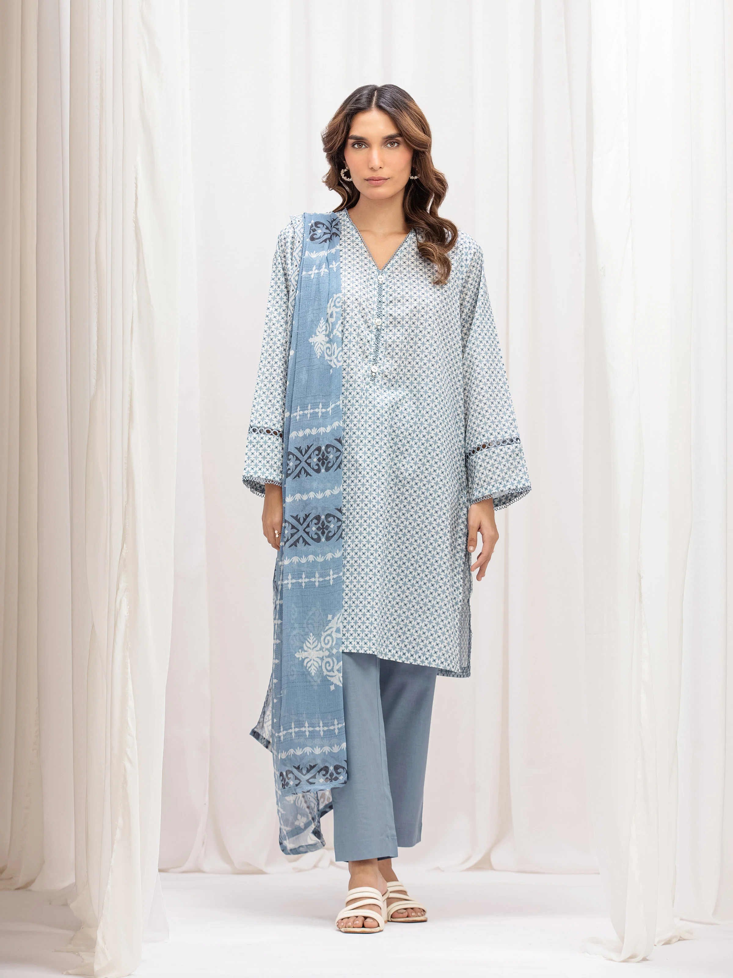 Embroidered Lawn Suit - EWTKE24-81000-3P