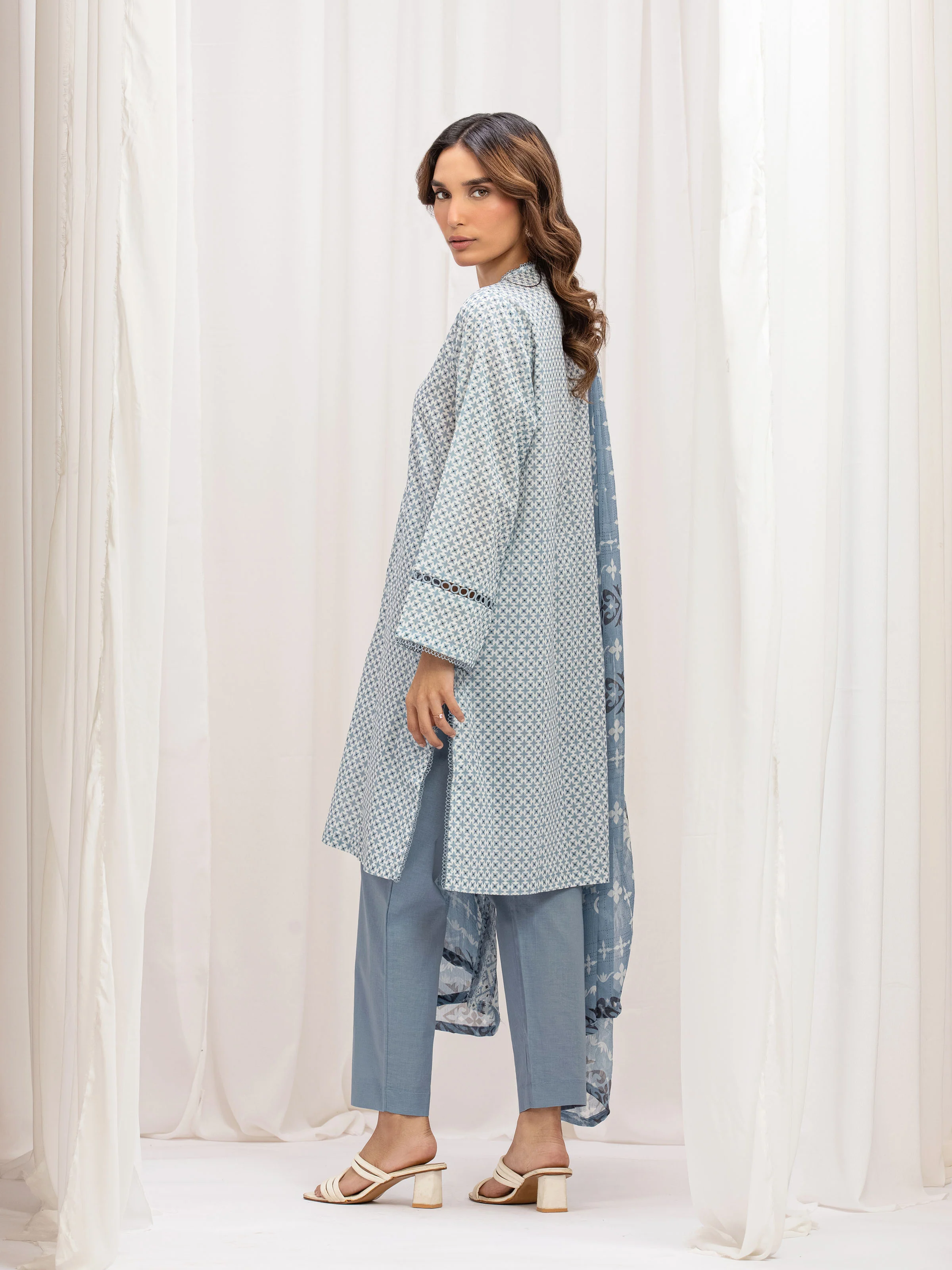 Embroidered Lawn Suit - EWTKE24-81000-3P - Image 5