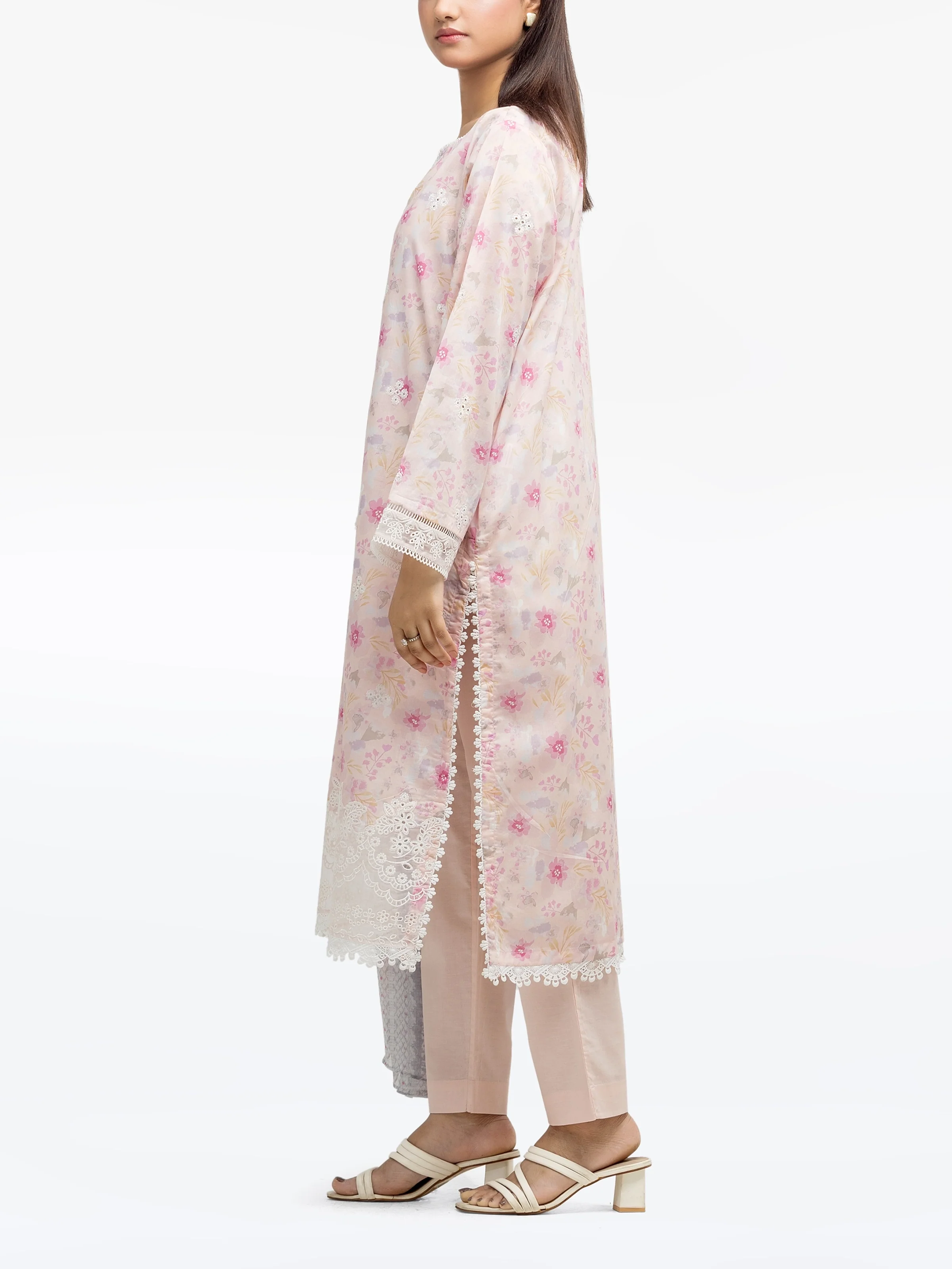 Embroidered Lawn Suit - EWTKE24-81032-3P - Image 5