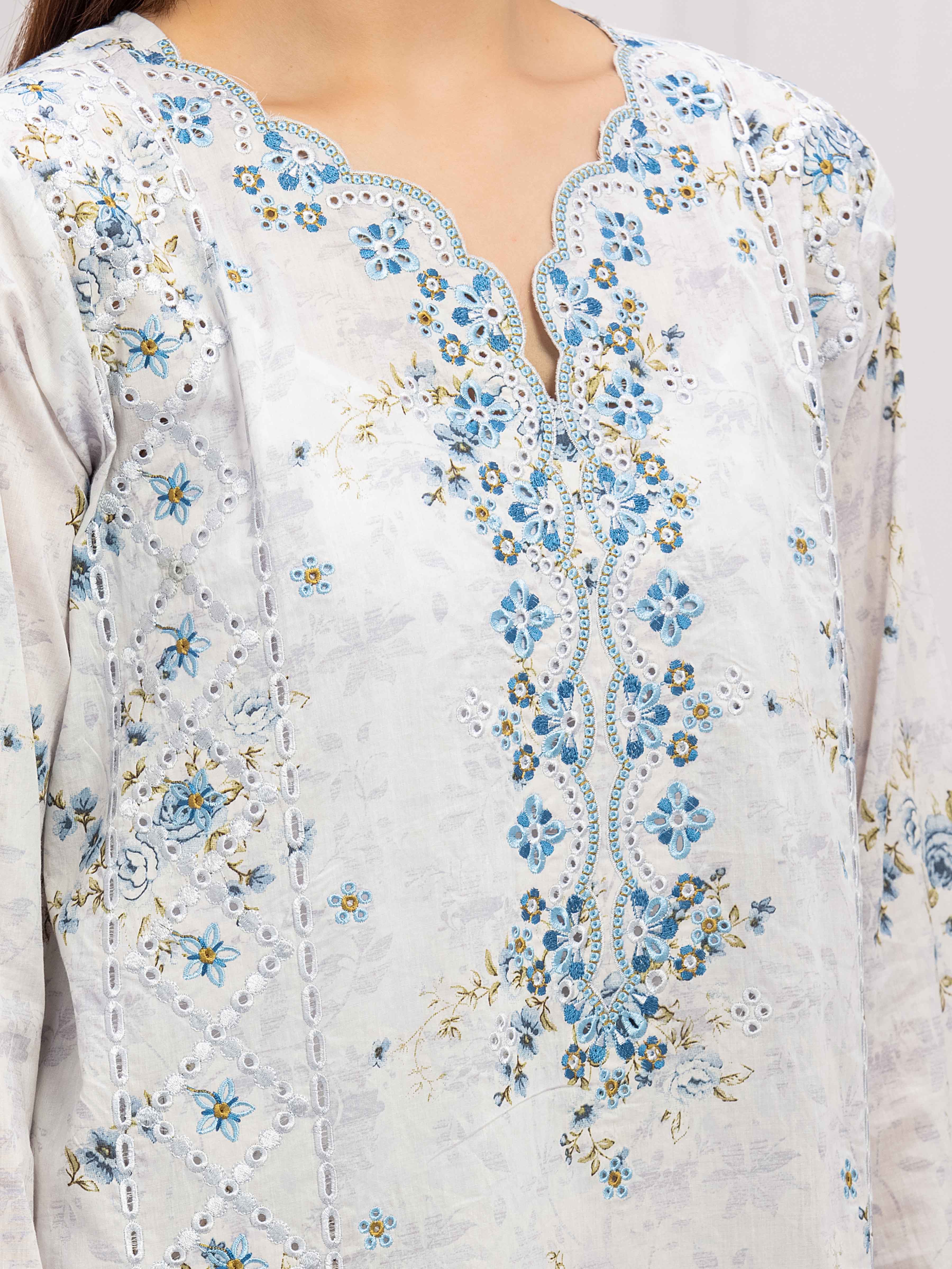 Embroidered Lawn Suit - EWTKE5-81090-3P - Image 4