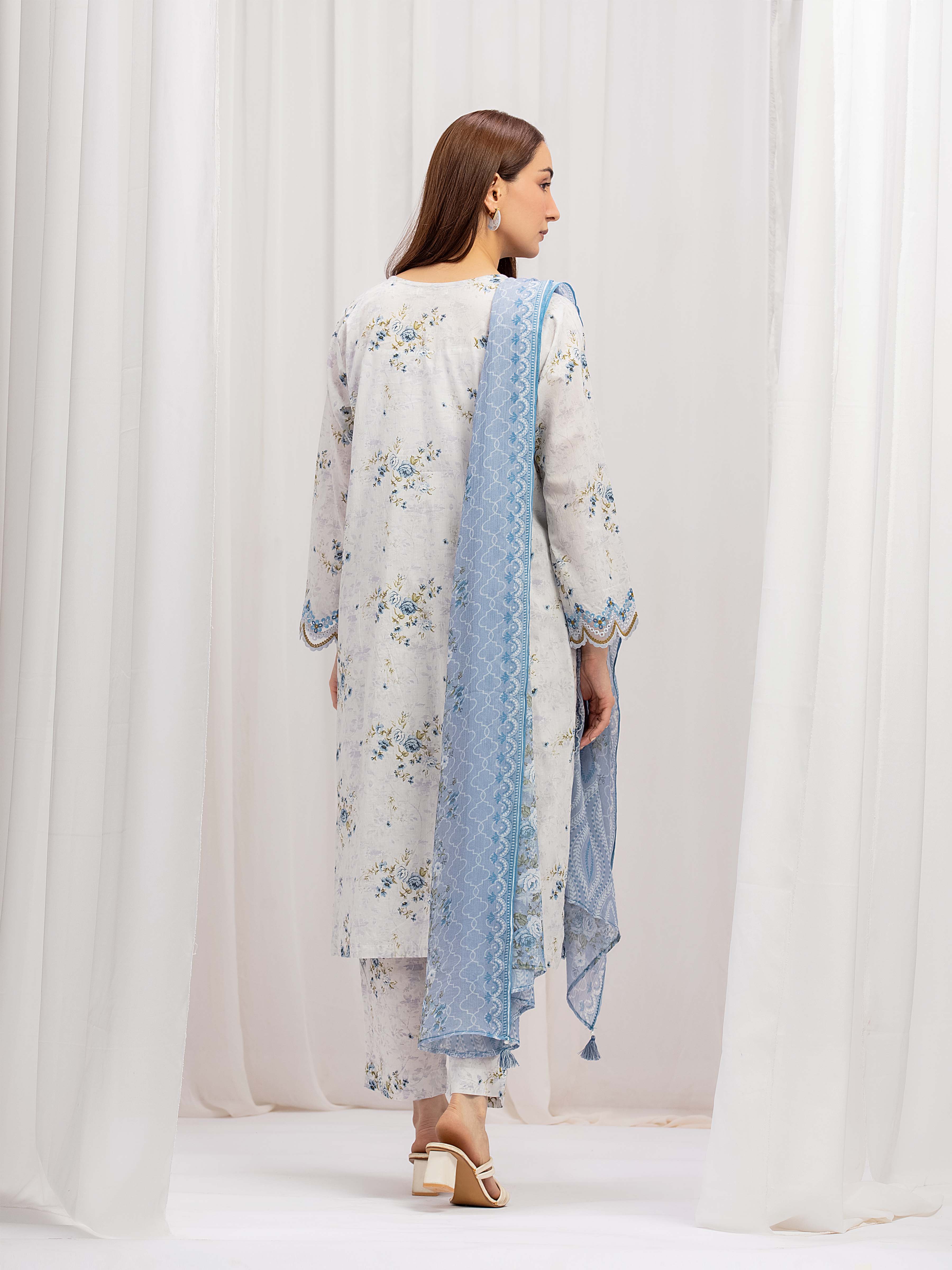 Embroidered Lawn Suit - EWTKE5-81090-3P - Image 5