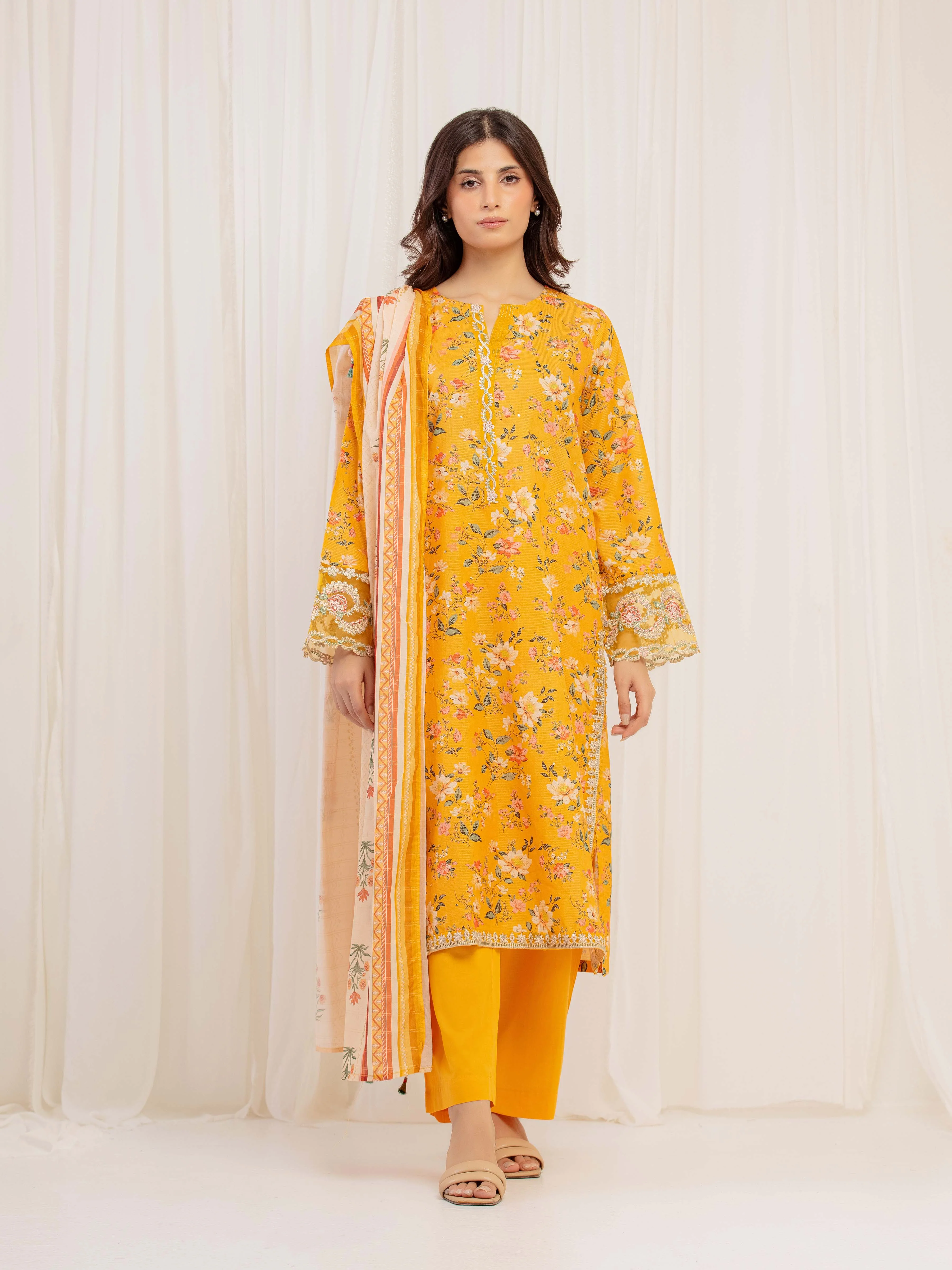 Embroidered Lawn Suit - EWTKE5-82330-3P