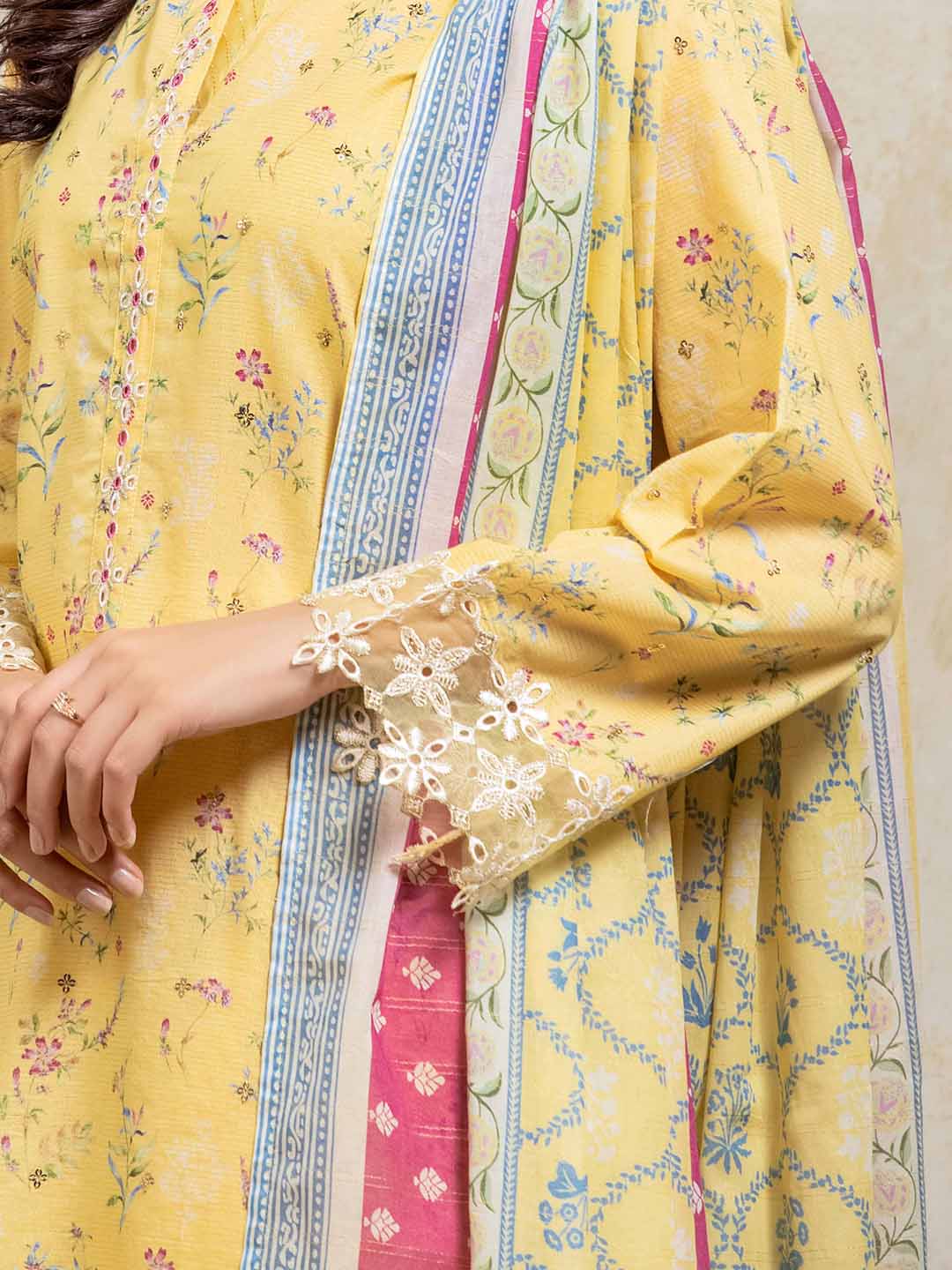 Embroidered Lawn Suit - EWTKE5-82344-3P - Image 6