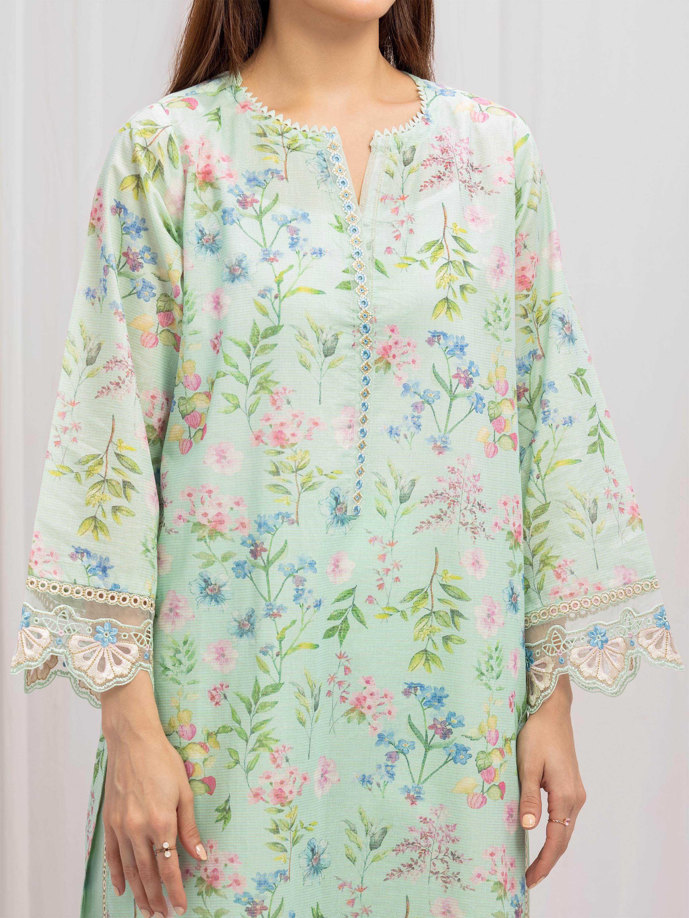 Embroidered Lawn Suit - EWTKE5-82345-3P - Image 3
