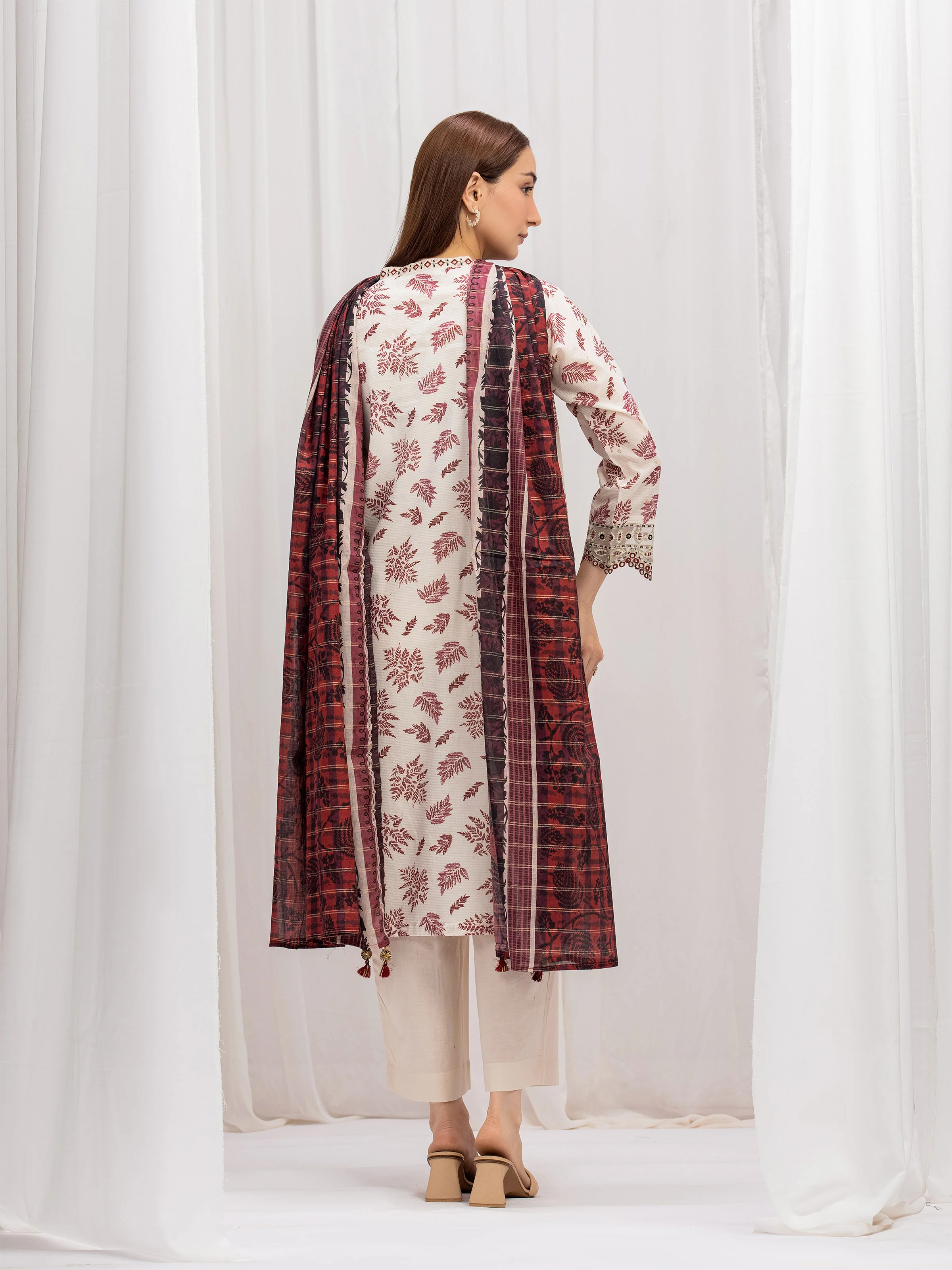 Embroidered Mesuri Suit - EWTKE5-82335-3P - Image 5