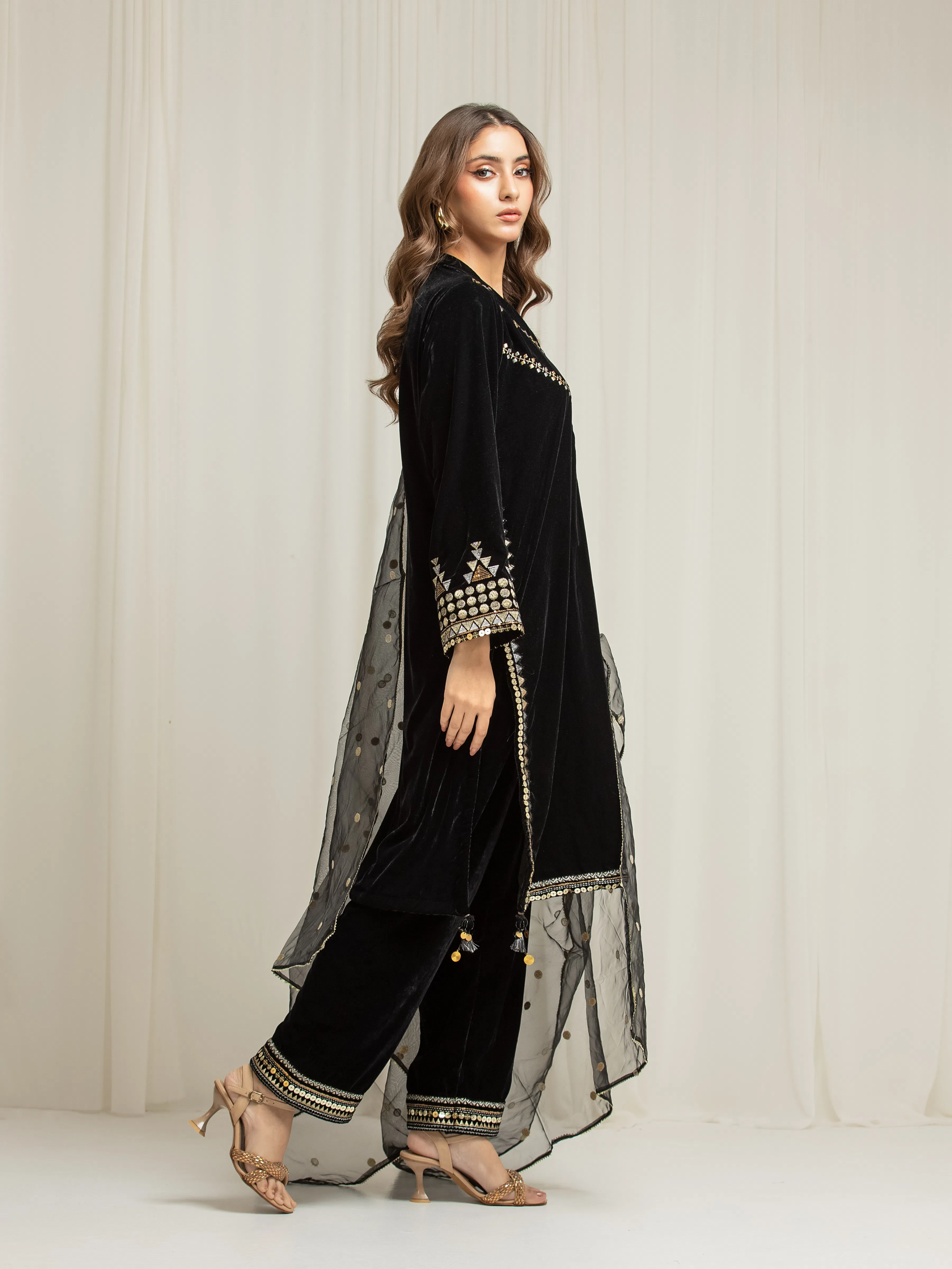 Embroidered Velvet Suit - EWTPLED5-00055-3P - Image 5