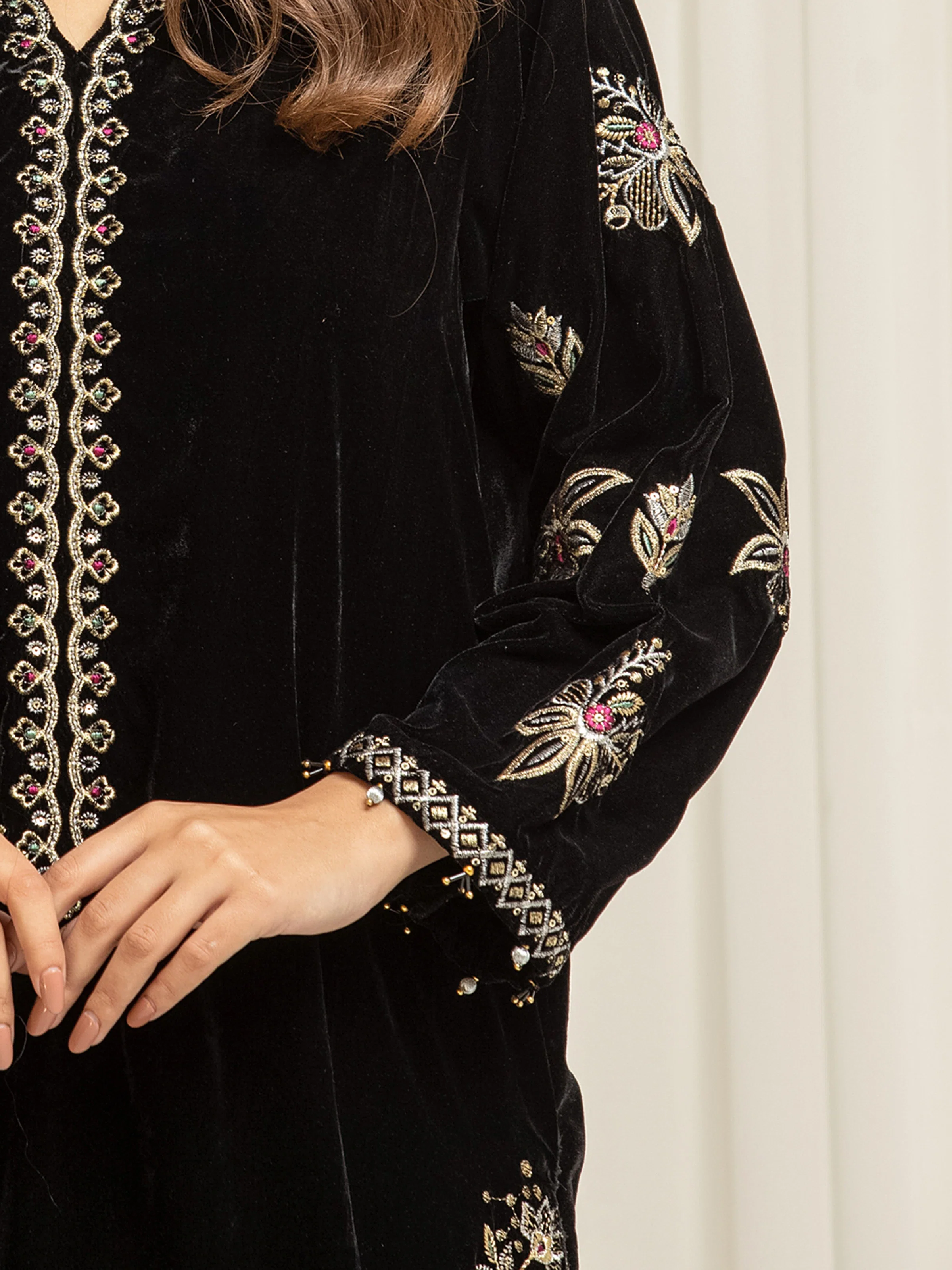 Embroidered Velvet Suit - EWTPLED5-00058-3P - Image 3