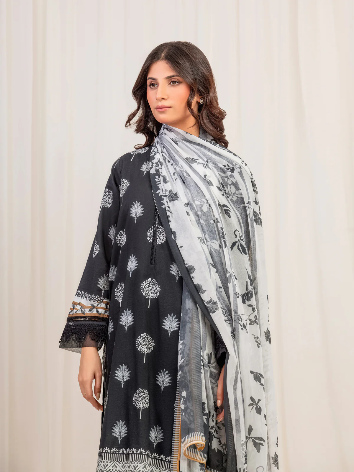 Printed Lawn Suit - EWTKP5-82021-3P - Image 2