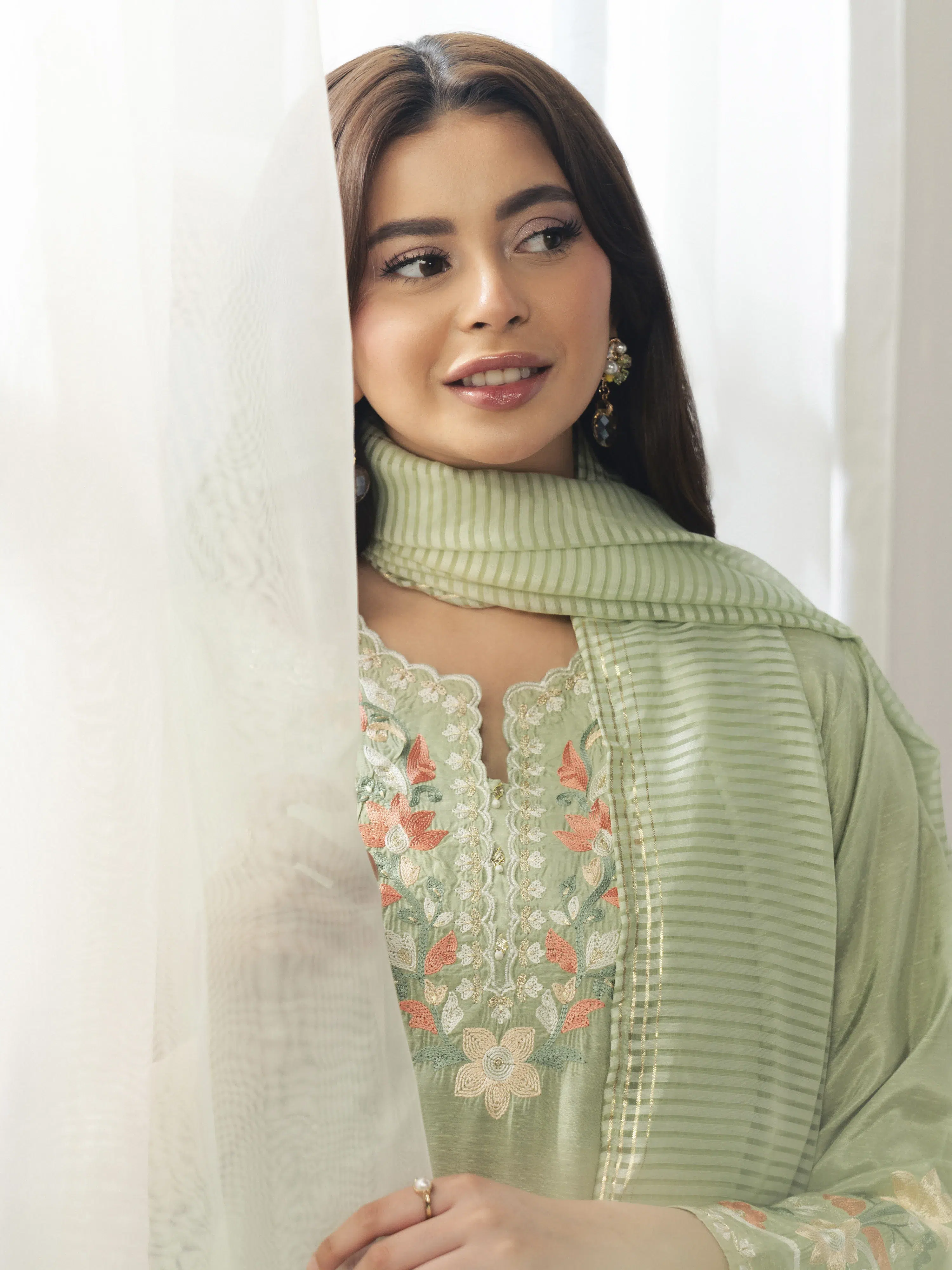 Embroidered Karandi Suit - EWTKED6-86078-3P - Image 4