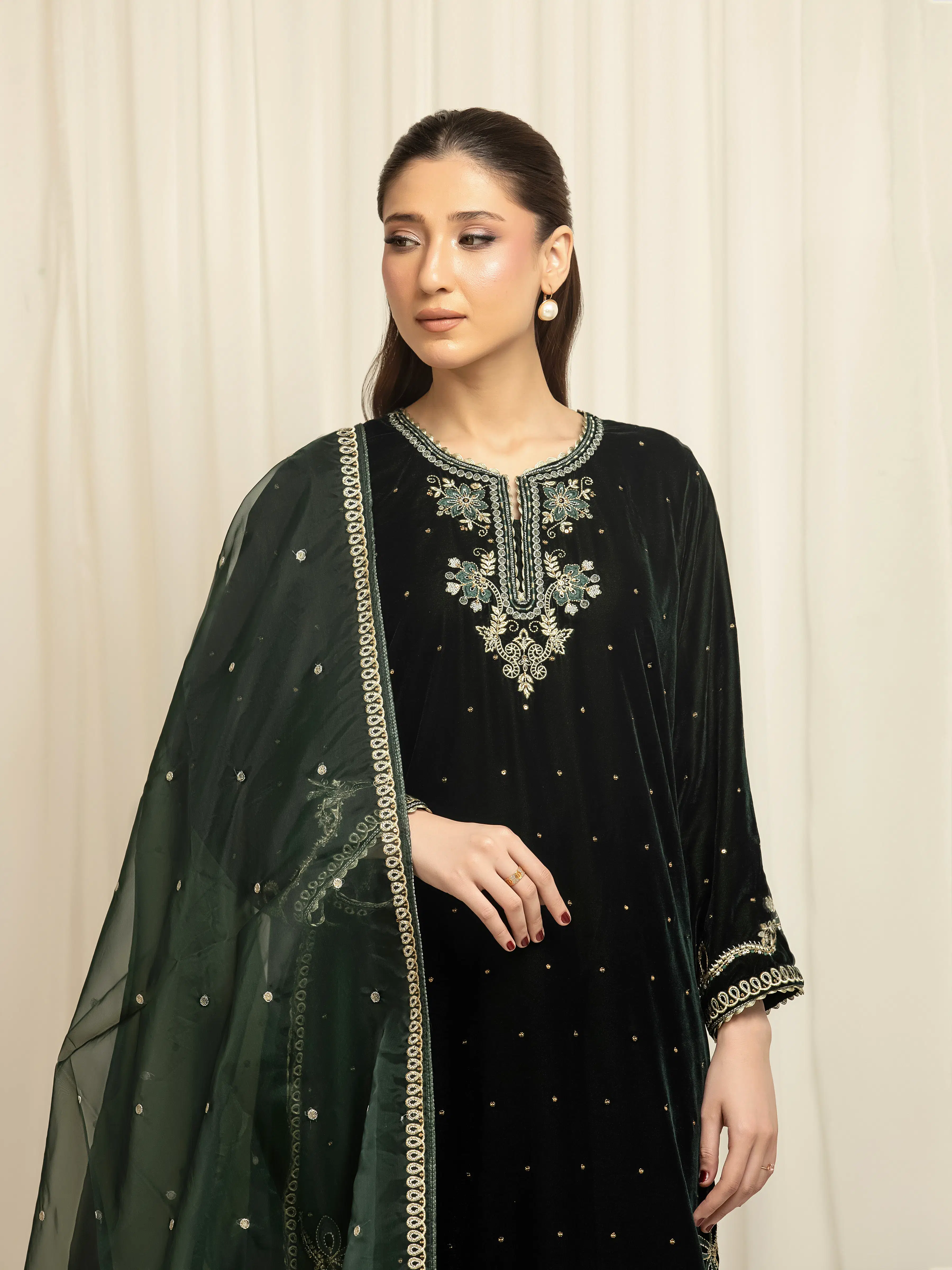 Embroidered Velvet Suit - EWTPLED5-00059-3P - Image 3