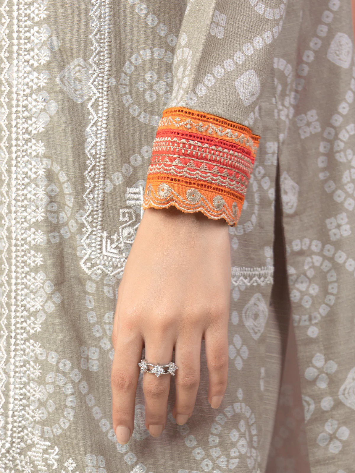 Embroidered Khaddar Suit - EWU22V12-25006XXL - Image 4