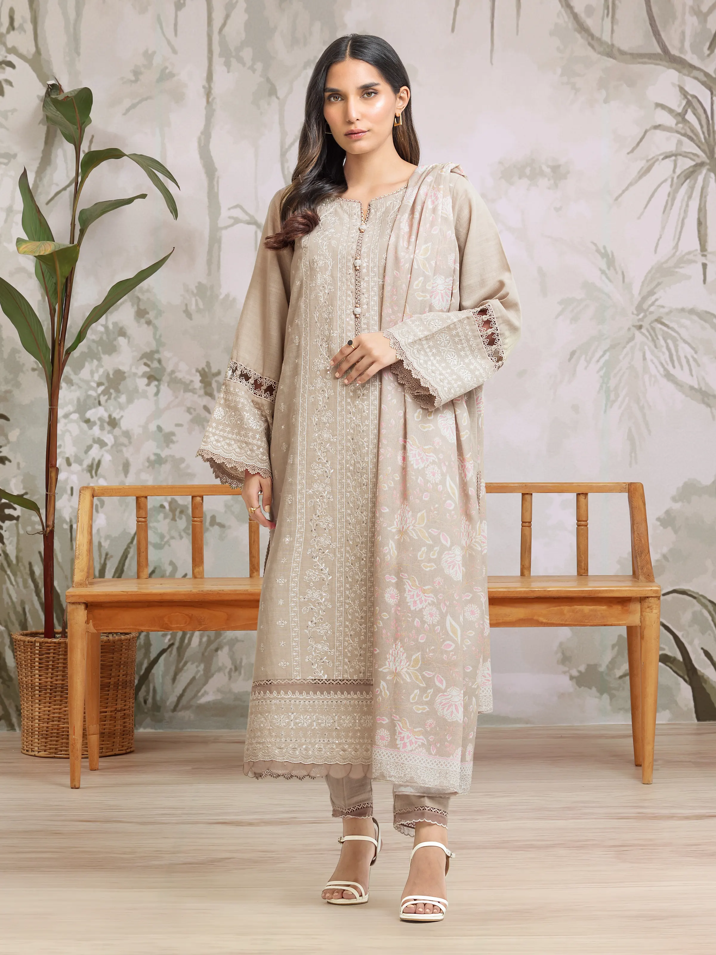 Embroidered Khaddar Suit - EWU24V11-30307-3P
