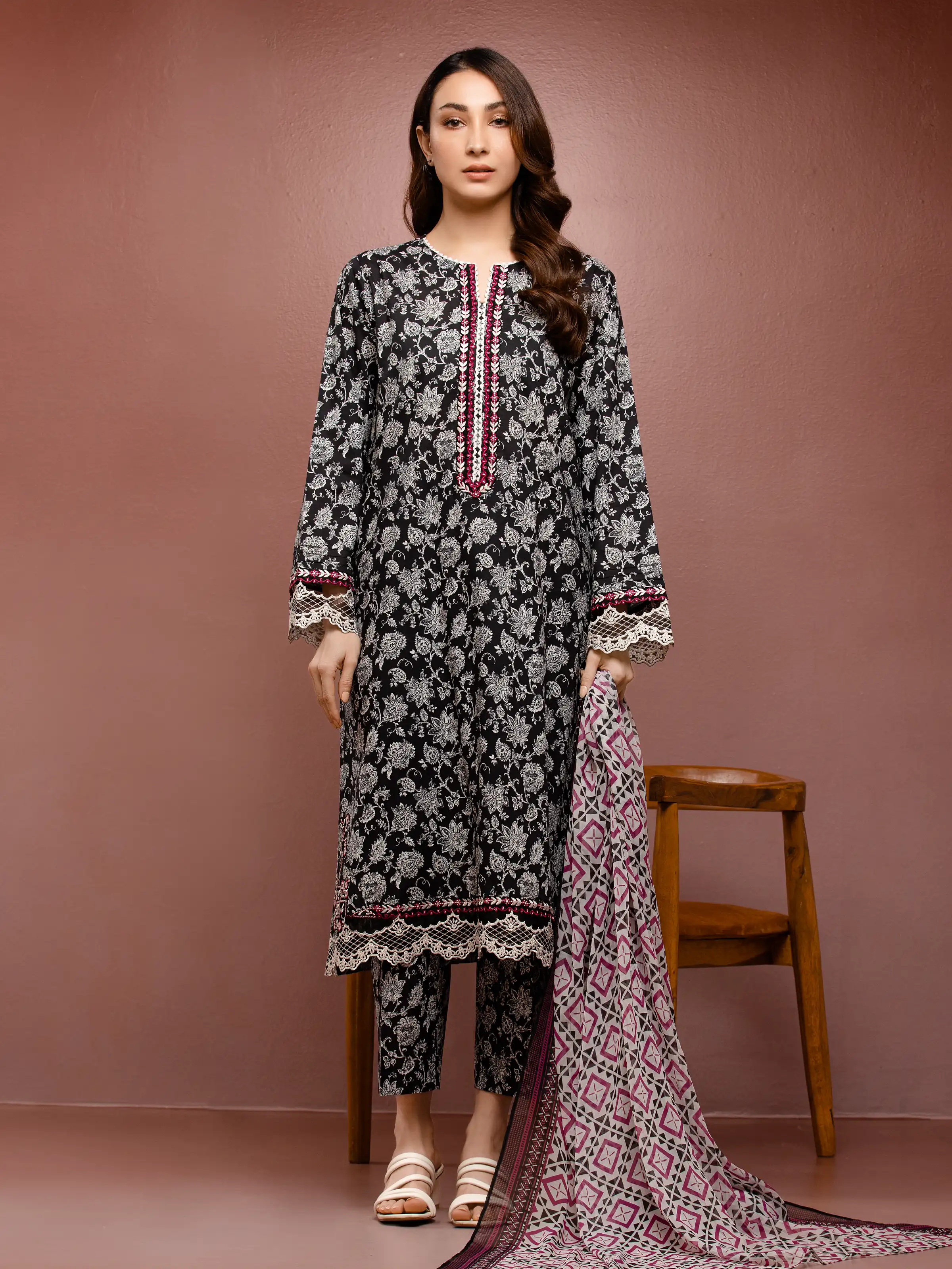Embroidered Cambric Suit - EWU5V2-31072-3P