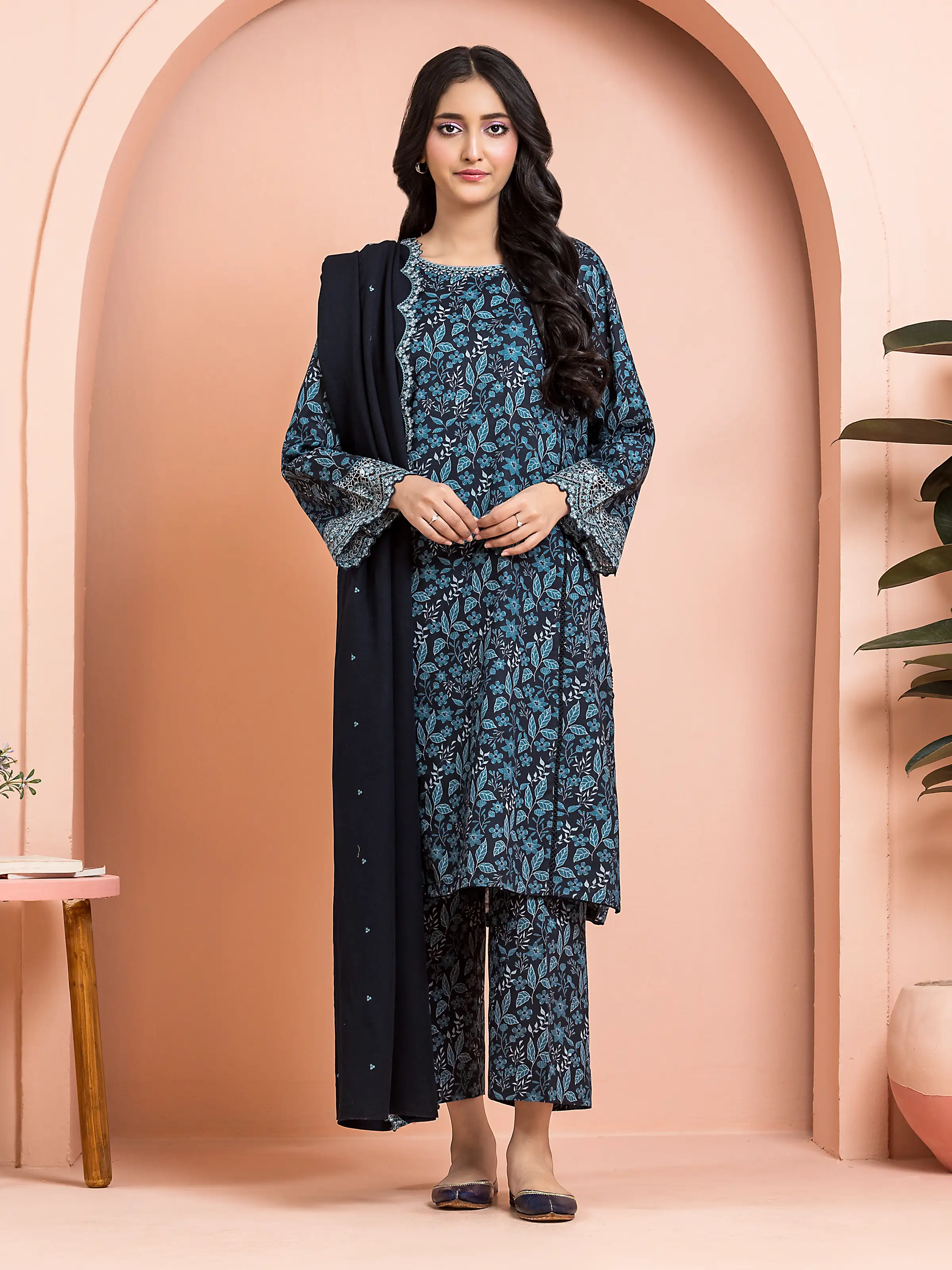 Embroidered Marina Twill Suit - EWU24V14-30181-3P