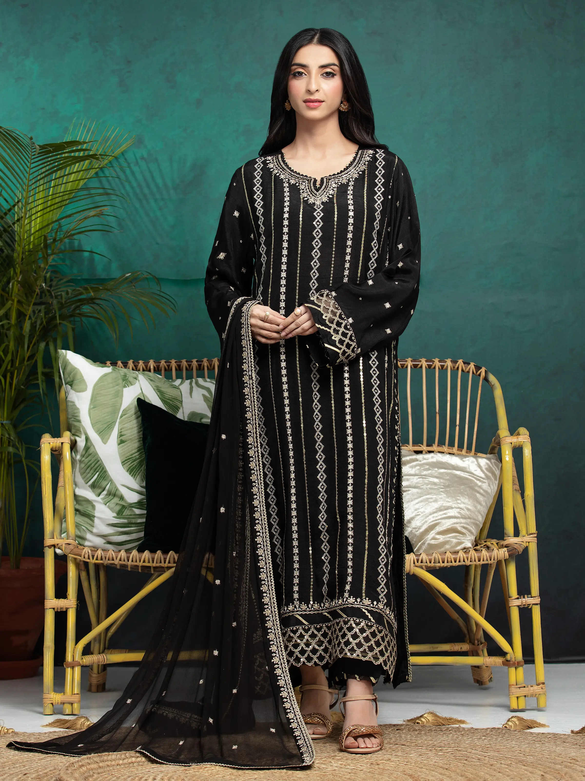 Embroidered Raw Silk Suit - EWU24V16-30285-3P