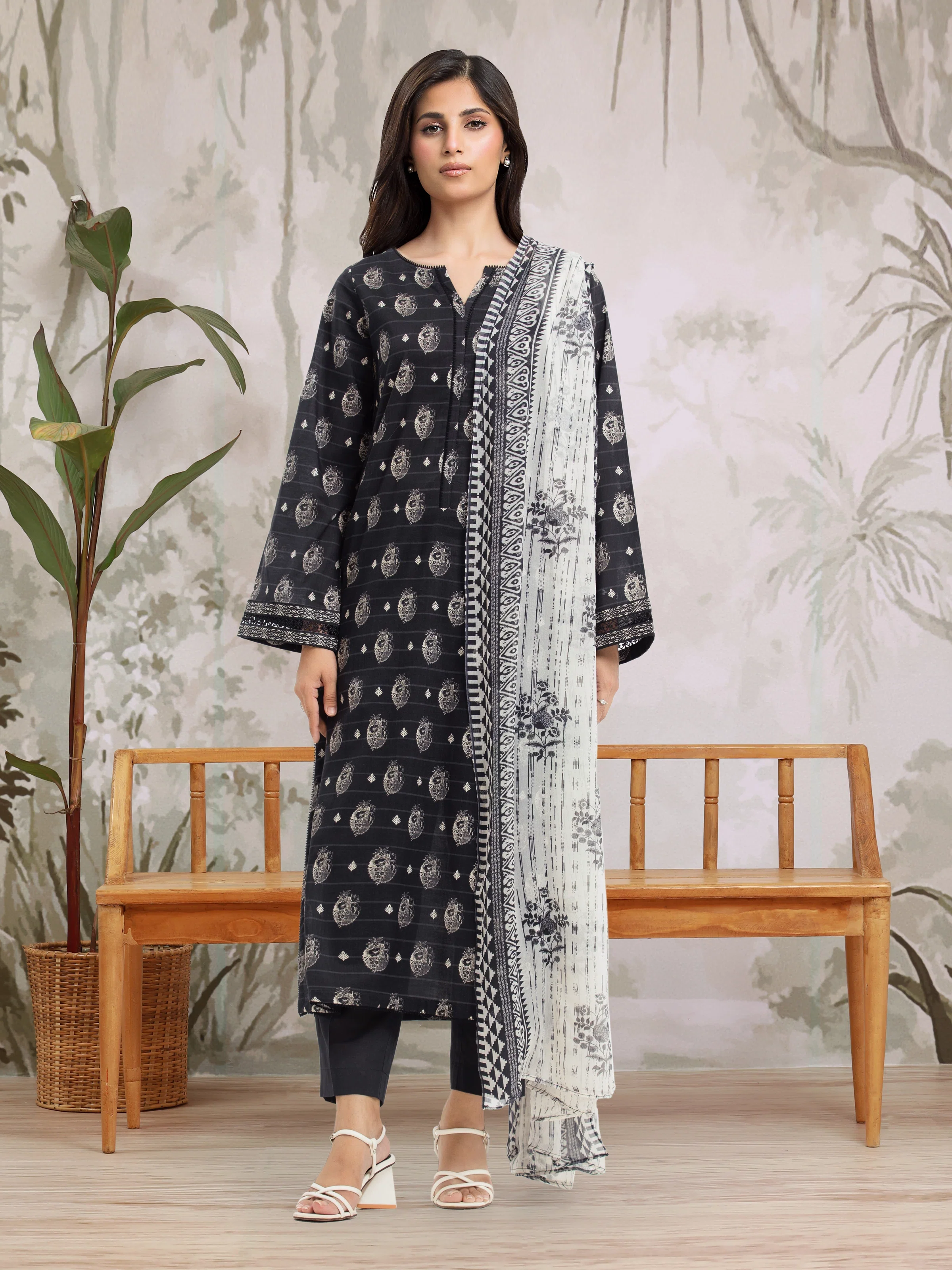 Printed Khaddar Shirt Dupatta - EWU5M2-199SD