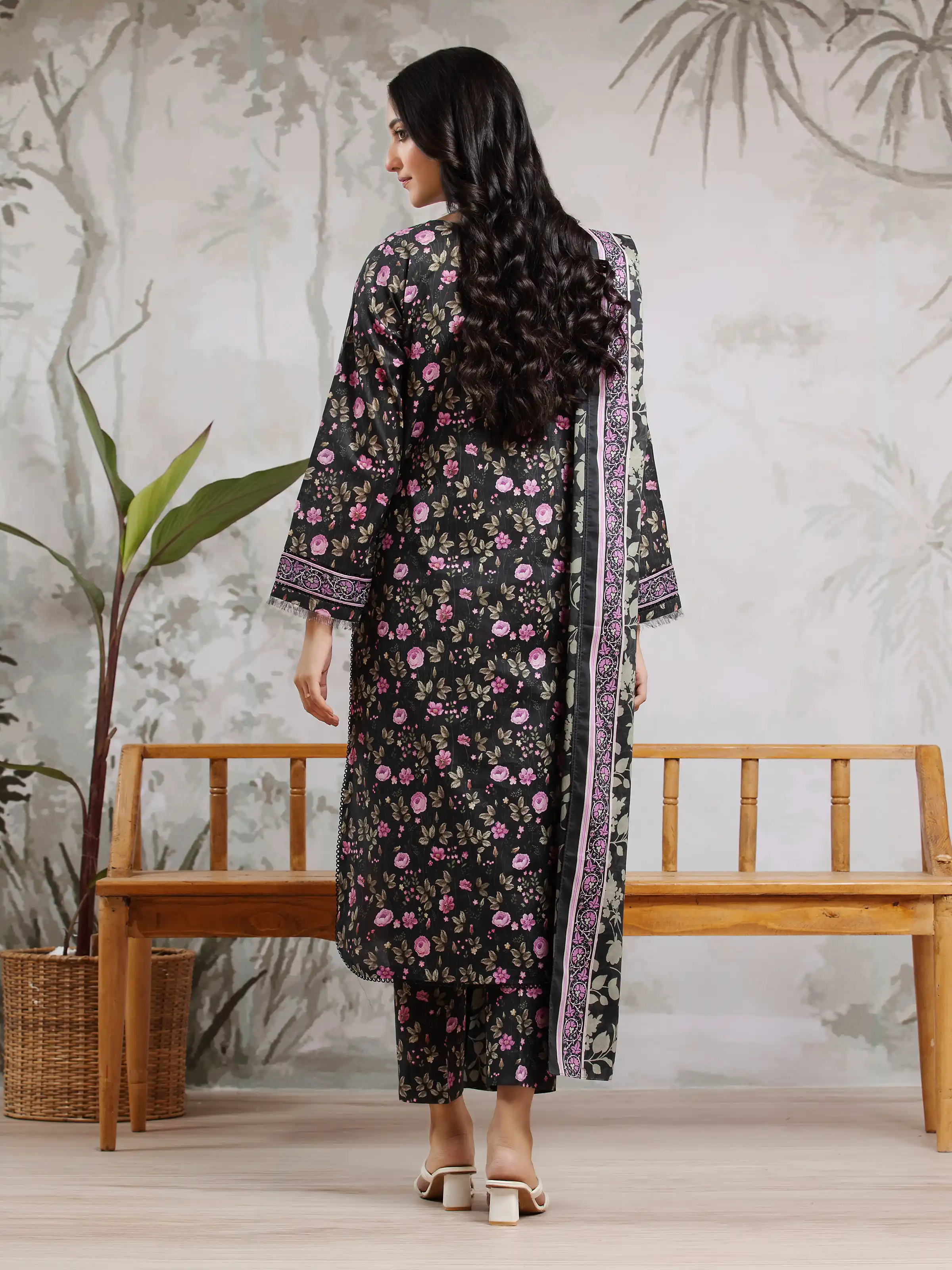 Printed Khaddar Suit - EWU24A3-29809-3P - Image 2