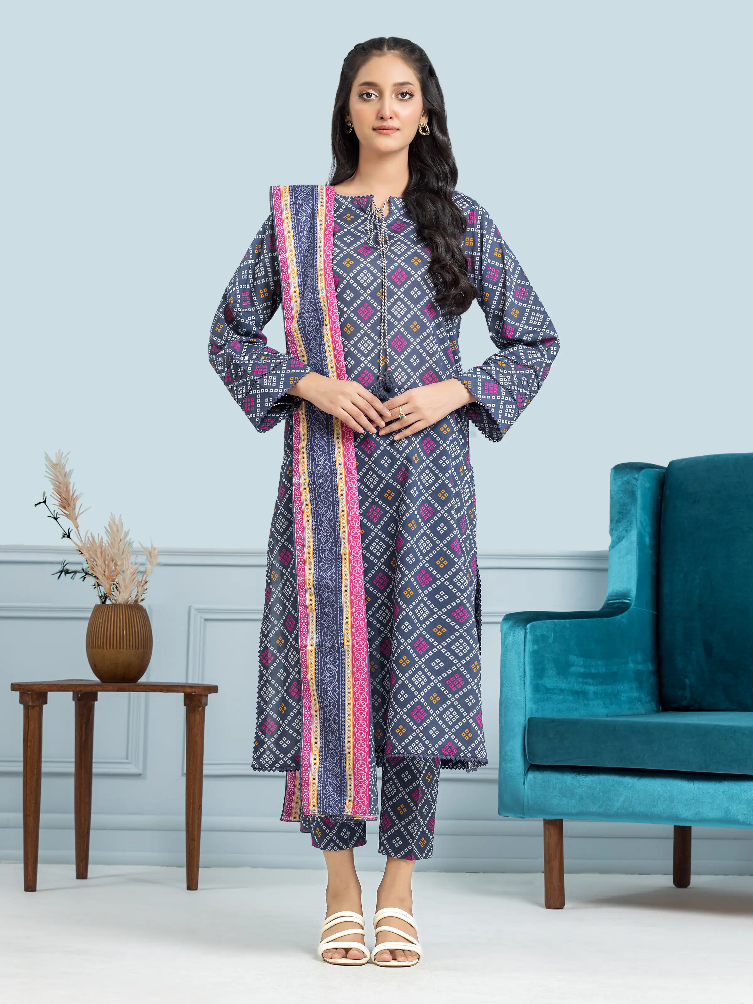 Printed Khaddar Suit - EWU24A3-29321-3P