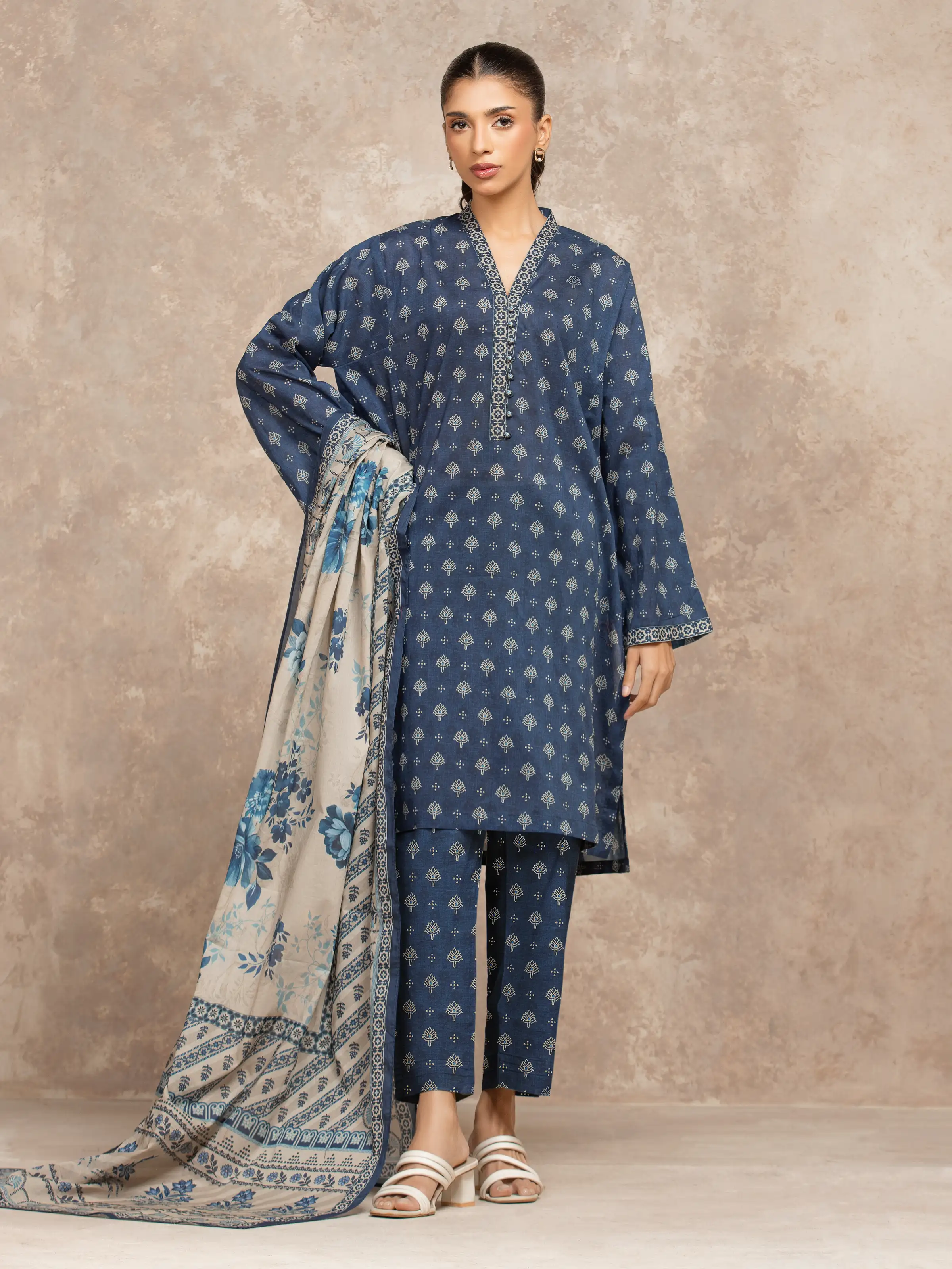 Printed Khaddar Suit - EWU5M3-007-3P