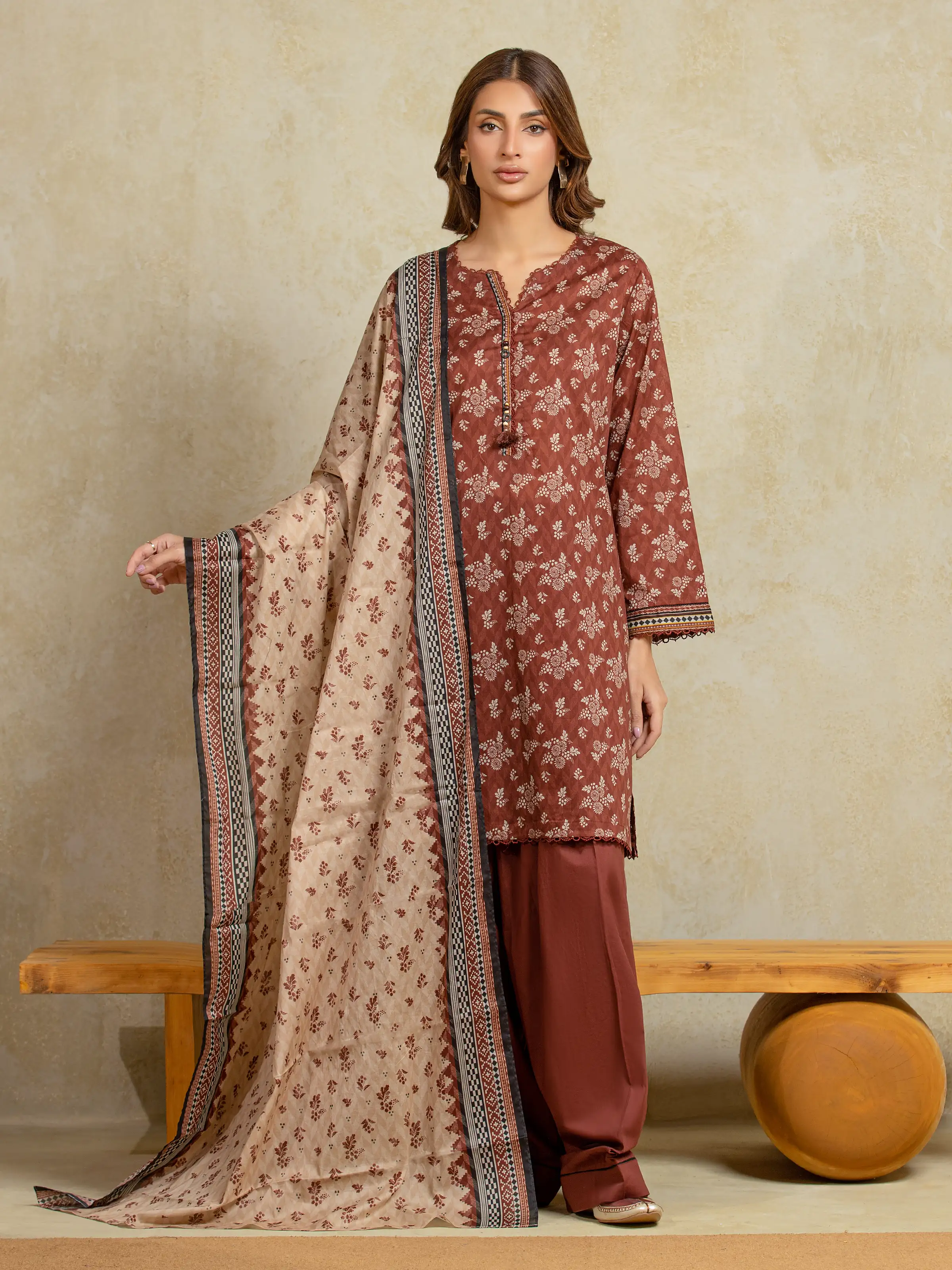 Printed Khaddar Suit - EWU5A3-35936-3P