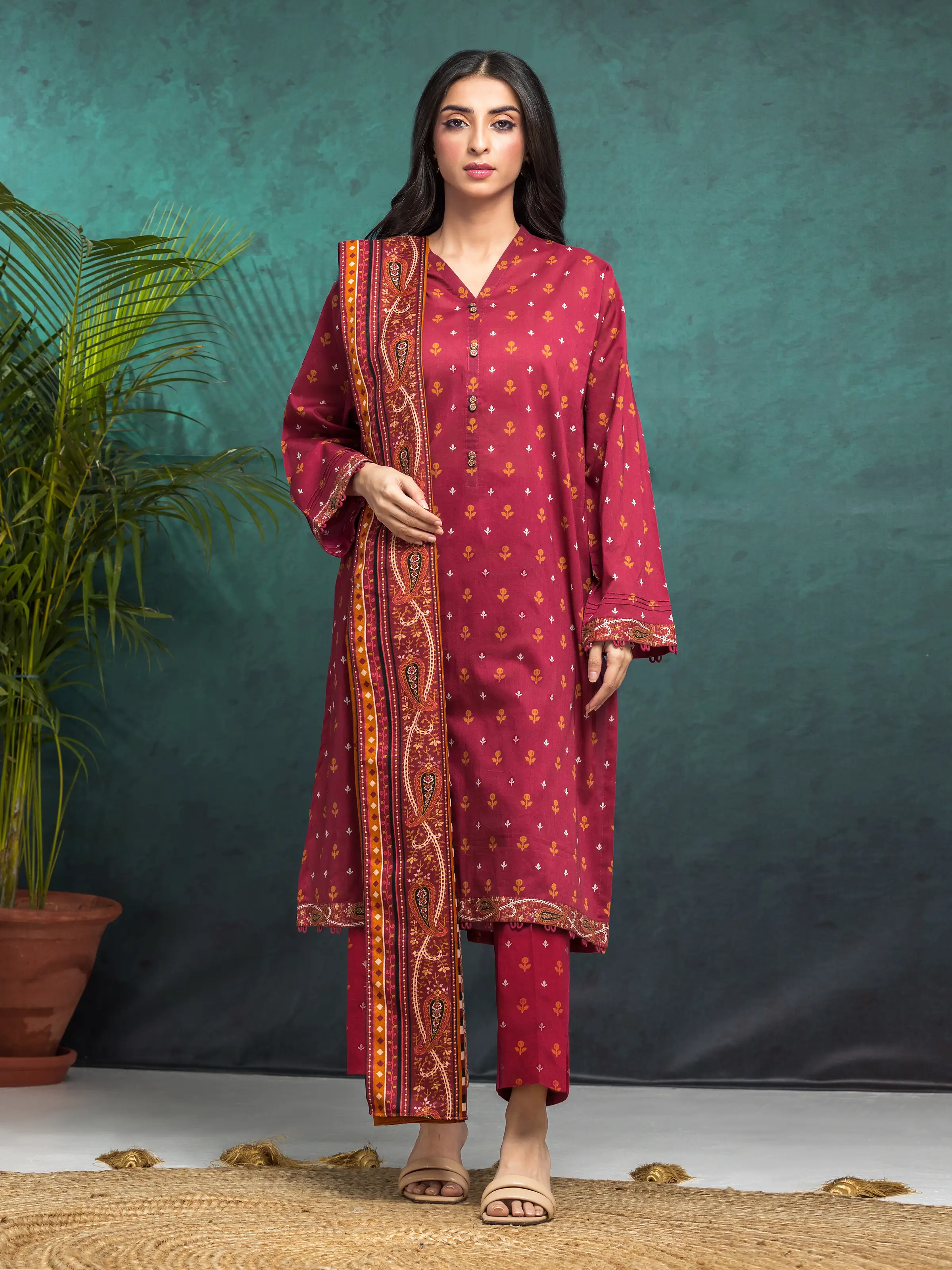 Printed Khaddar Shirt Dupatta - EWU24M3-079SD