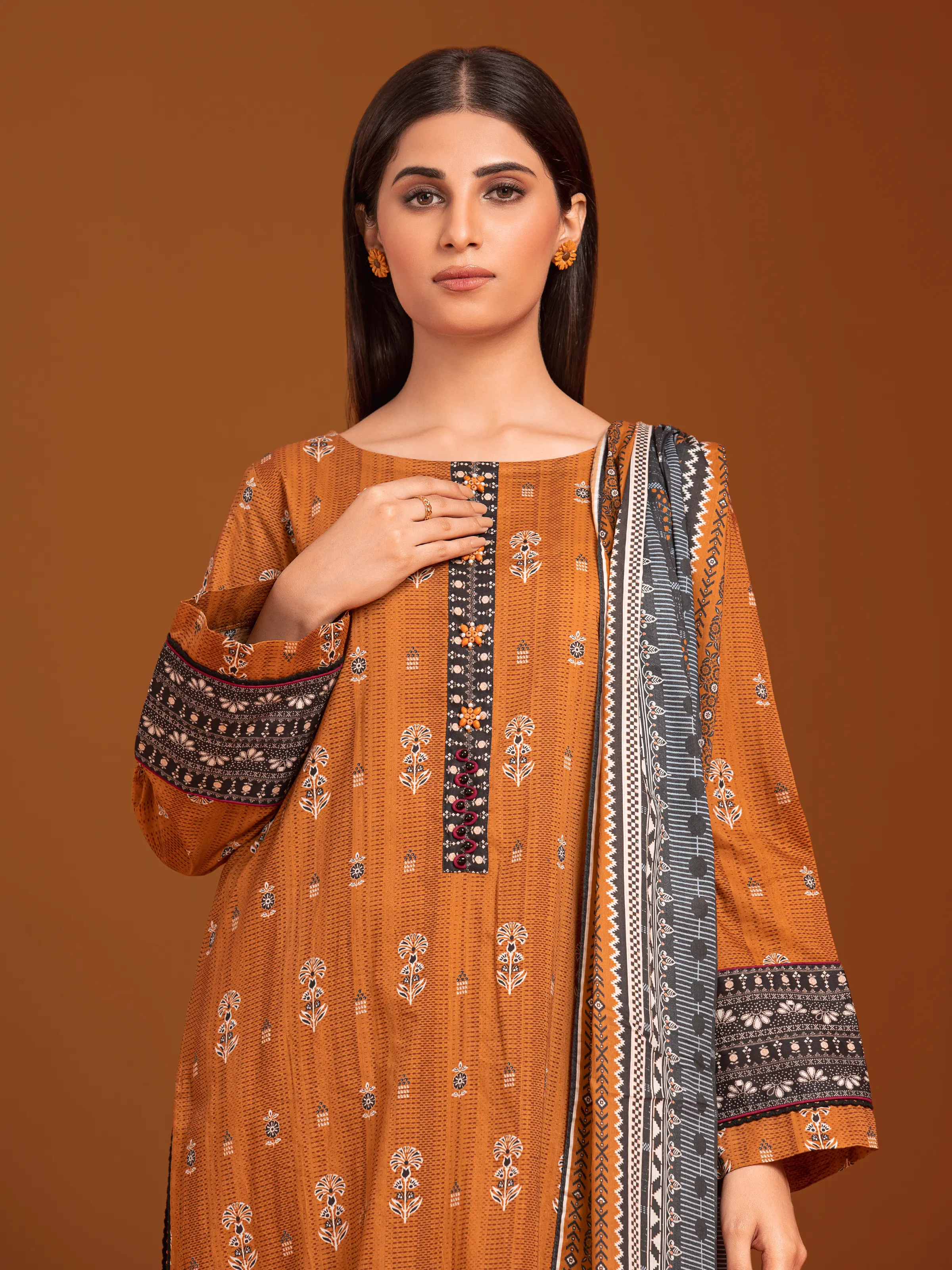 Printed Khaddar Suit - EWU24A3-27141-3P - Image 4