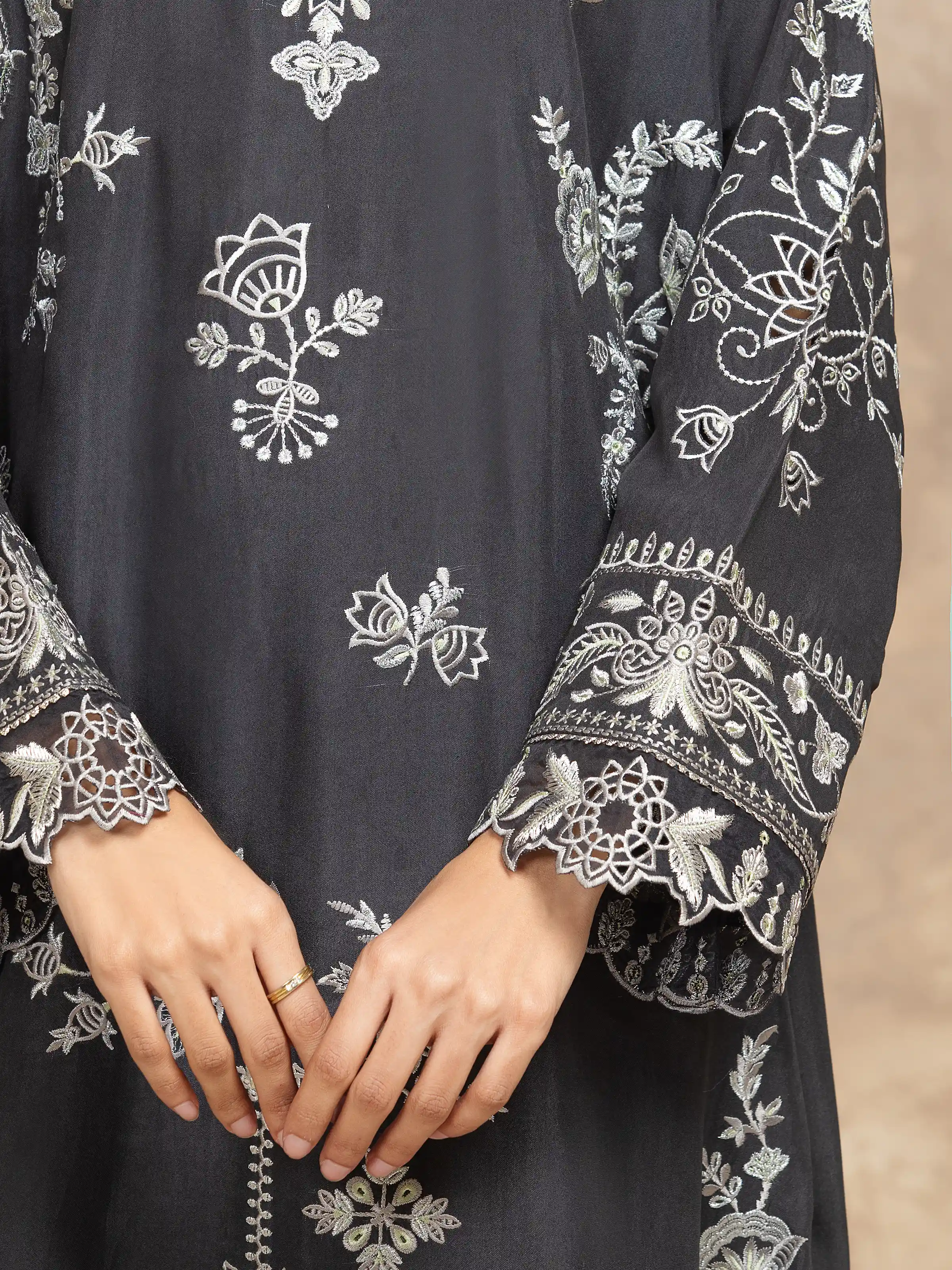 Embroidered Viscose Suit - EWU5V19-32047-3P - Image 3